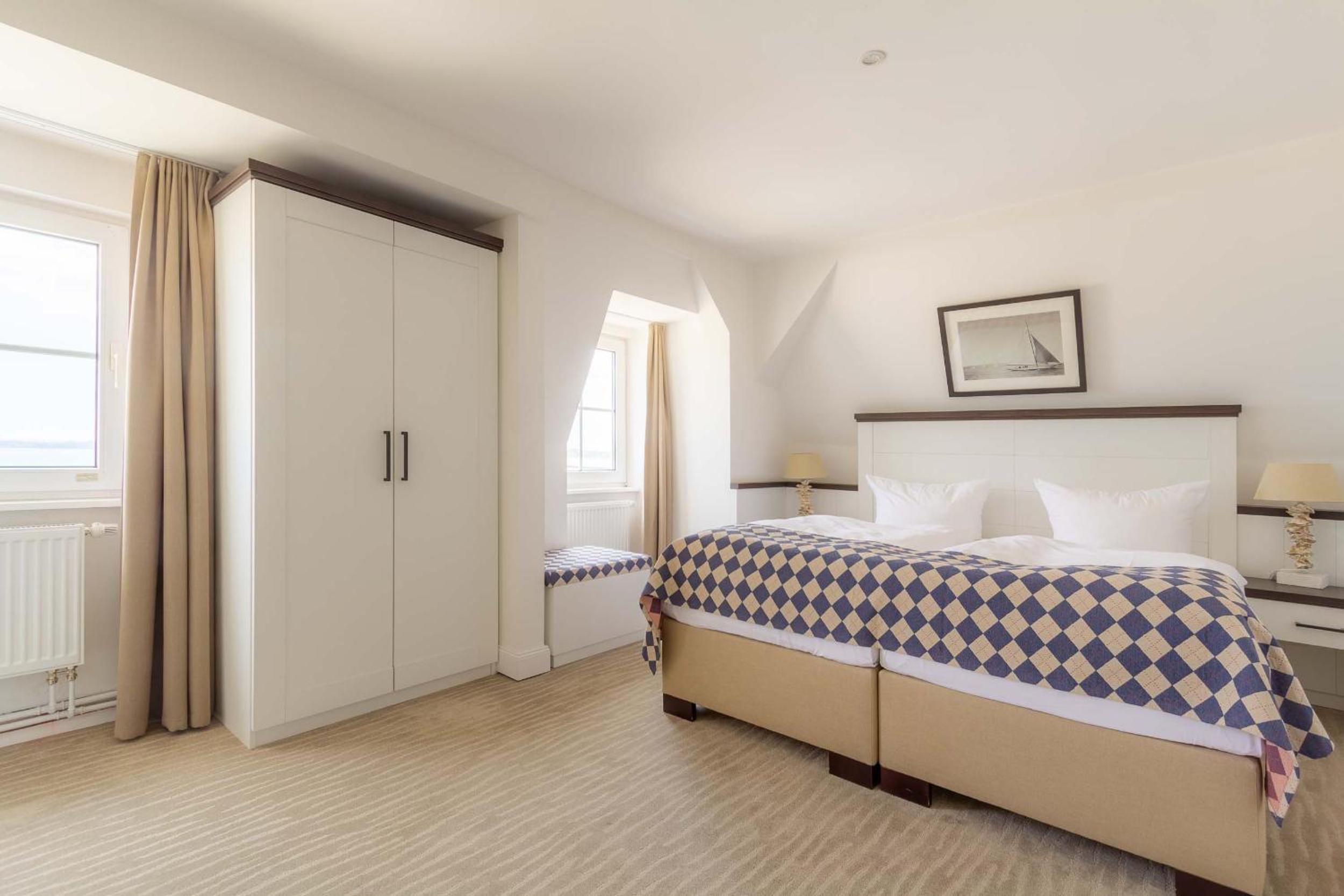 Double Room with Sea View - Photo 3