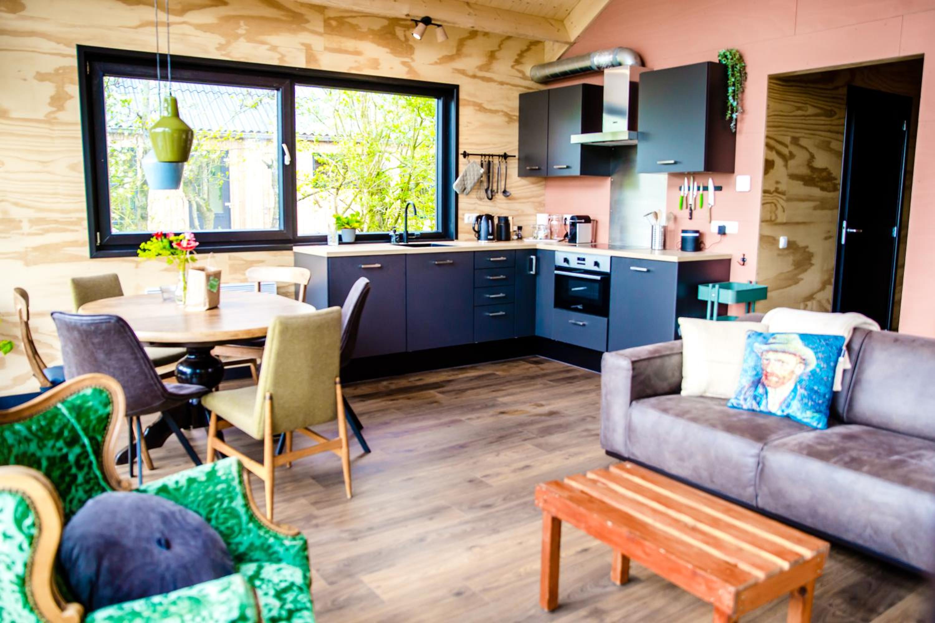 Three-Bedroom House - Photo 10