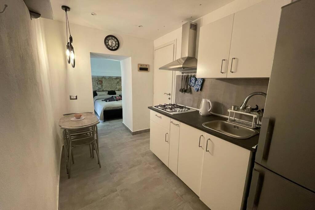 One-Bedroom Apartment - Photo 32