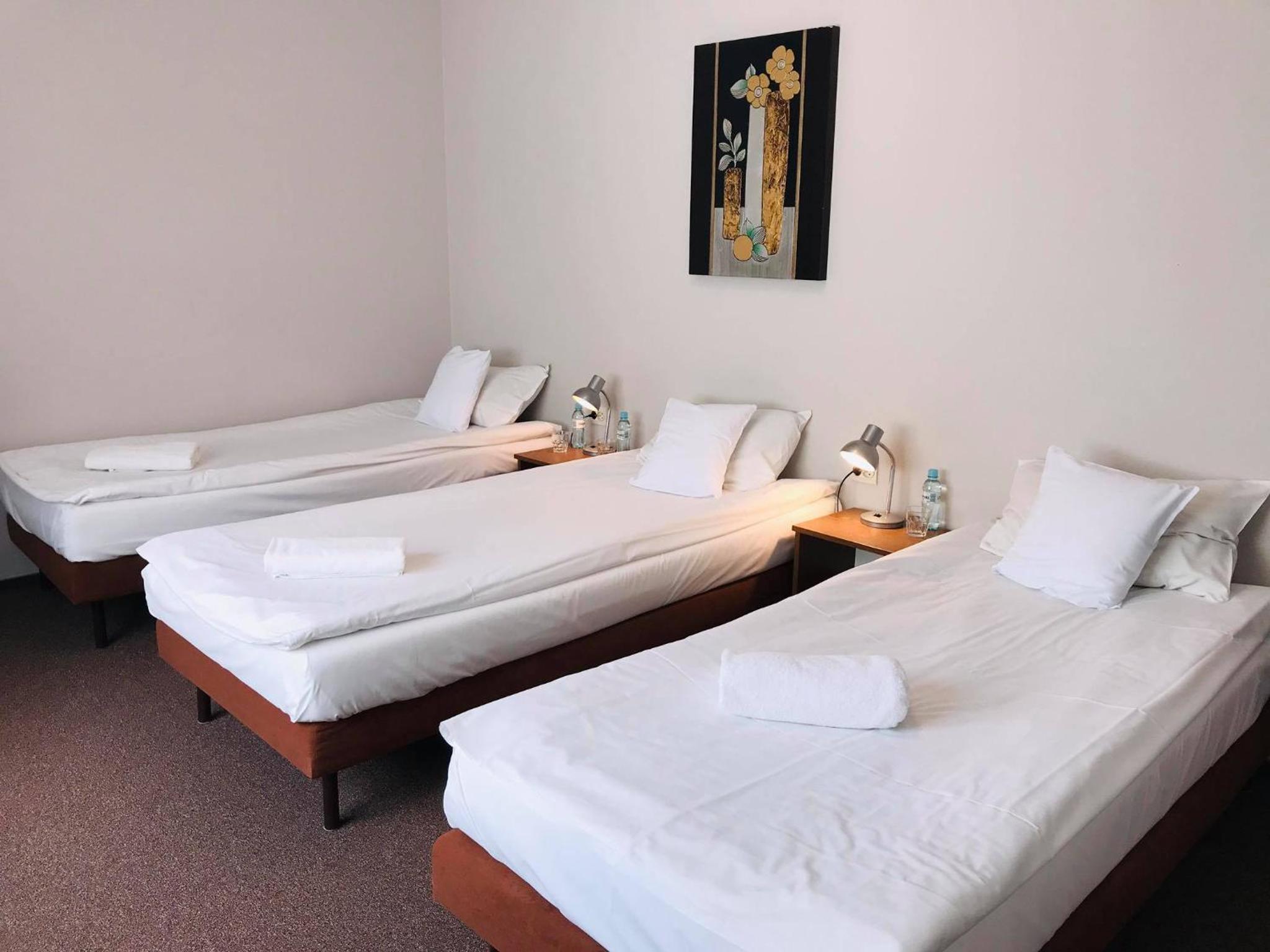 Quadruple Room - Photo 3