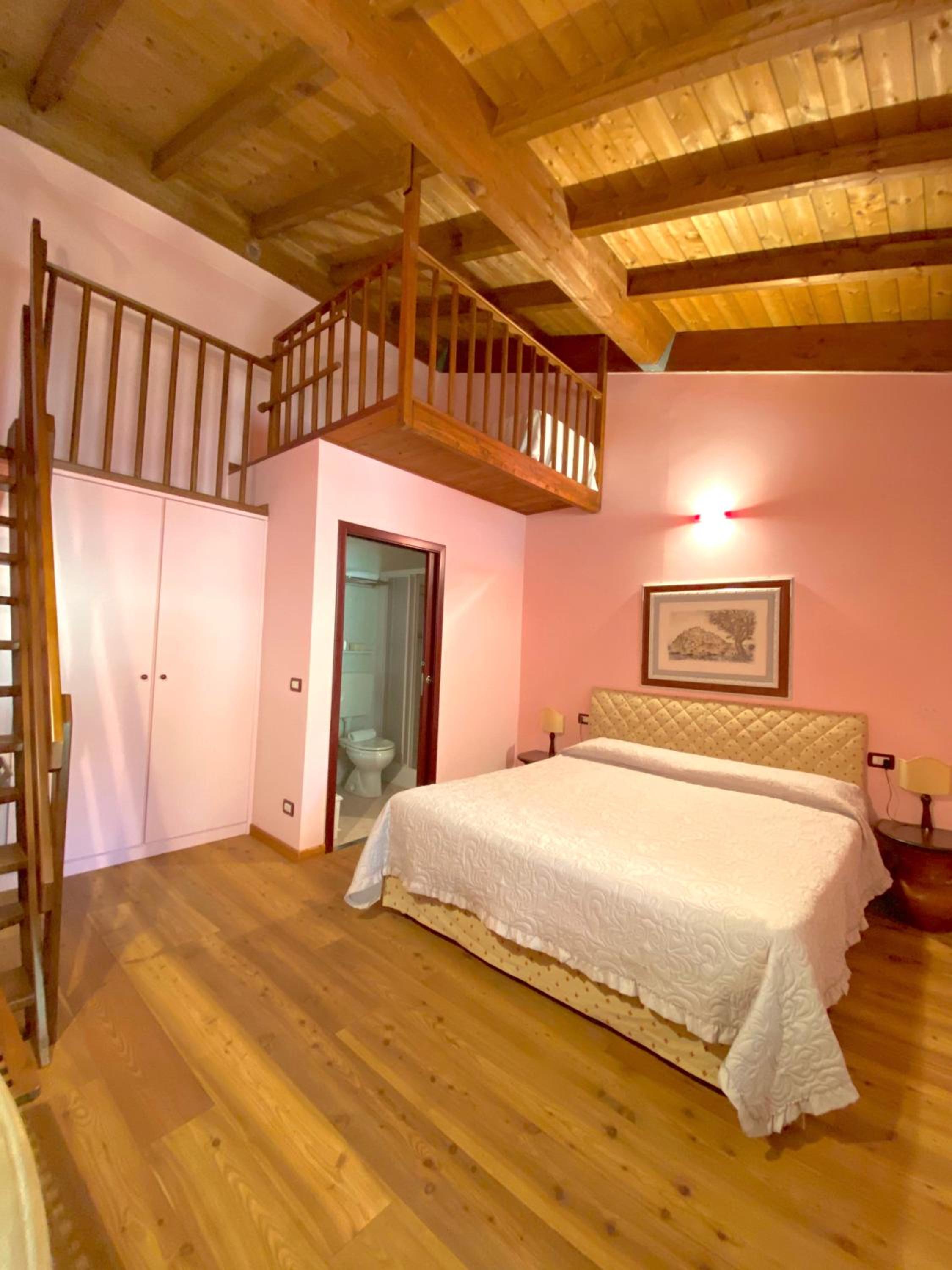 Double Room with Garden View - Photo 1