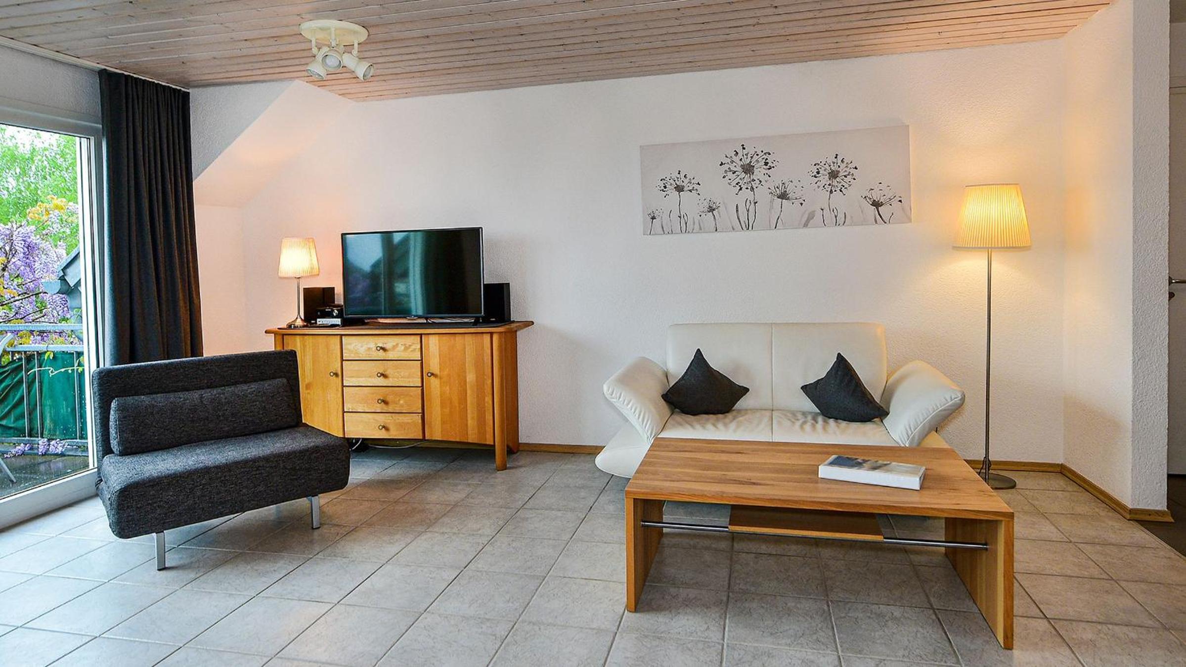 Two-Bedroom Deluxe Apartment with Garden View