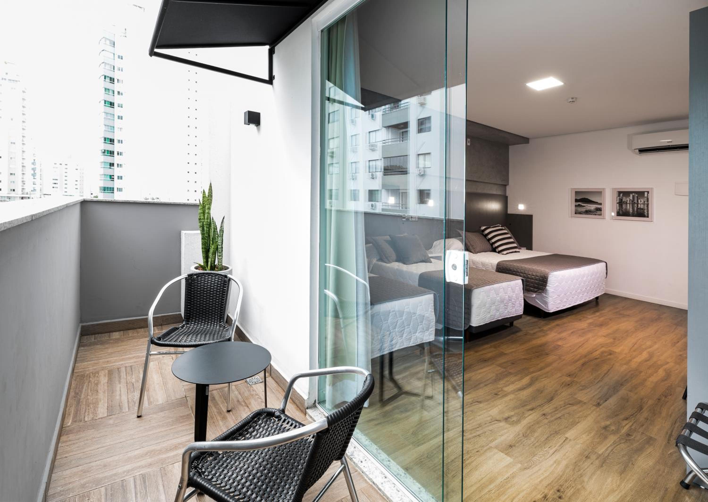 Quadruple Room with Balcony photo 2