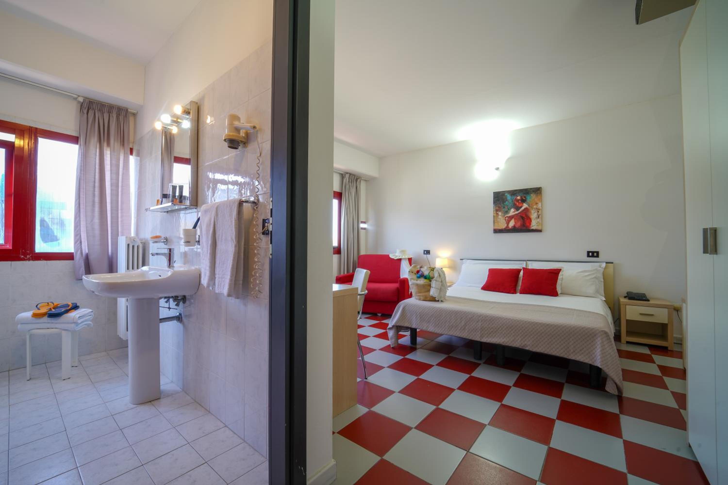 Triple Room photo 3