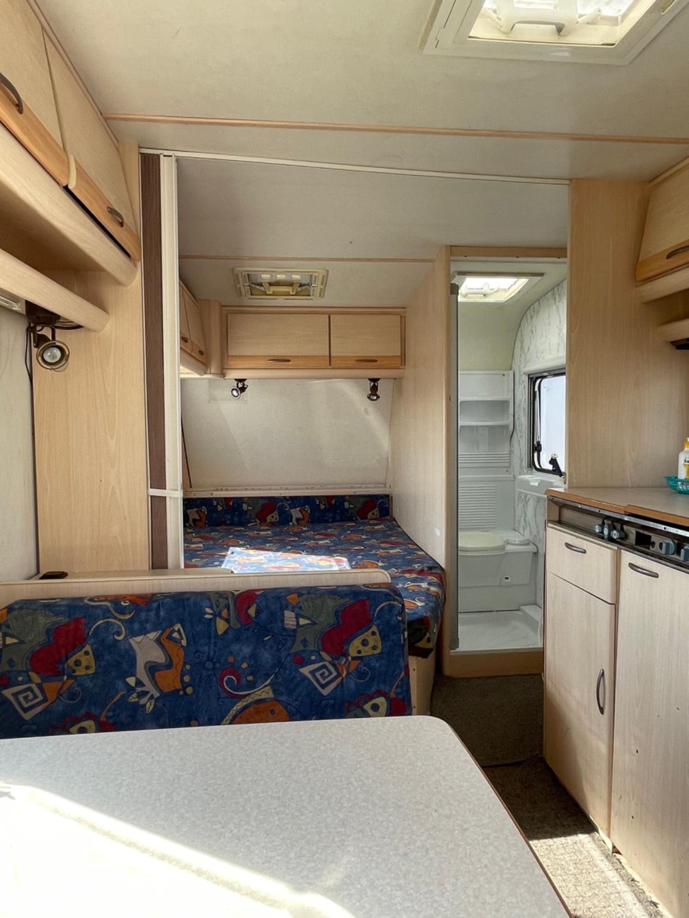 Caravan nr 8 photo 1