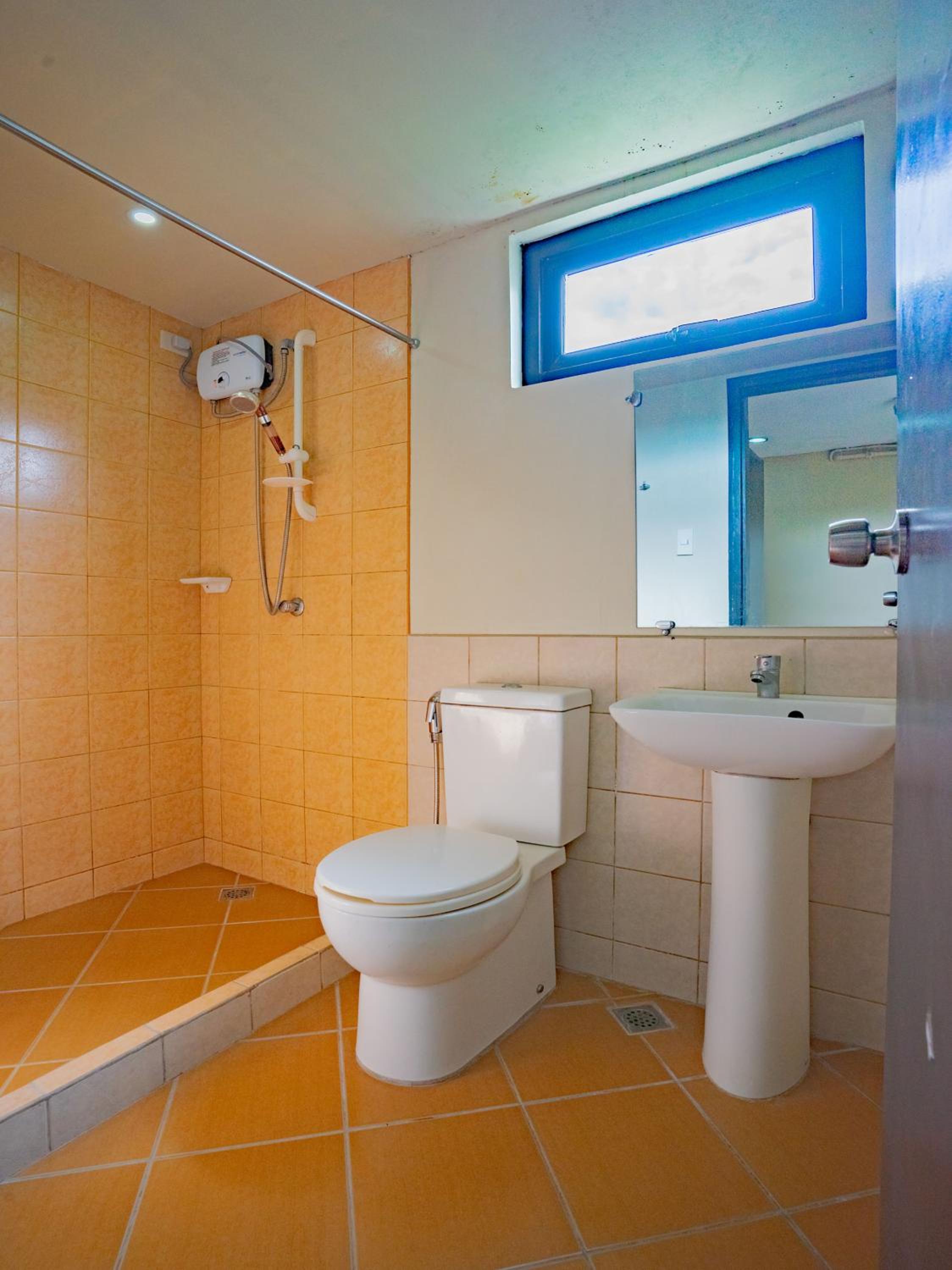 Standard Double Room - Photo 2