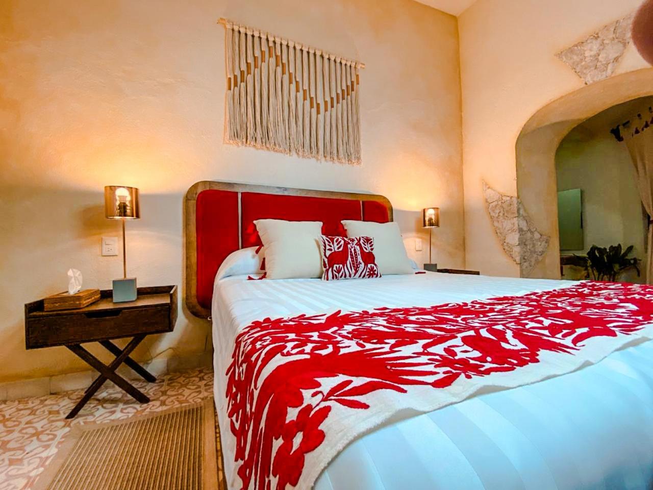 Queen Room with extra bed - Photo 43