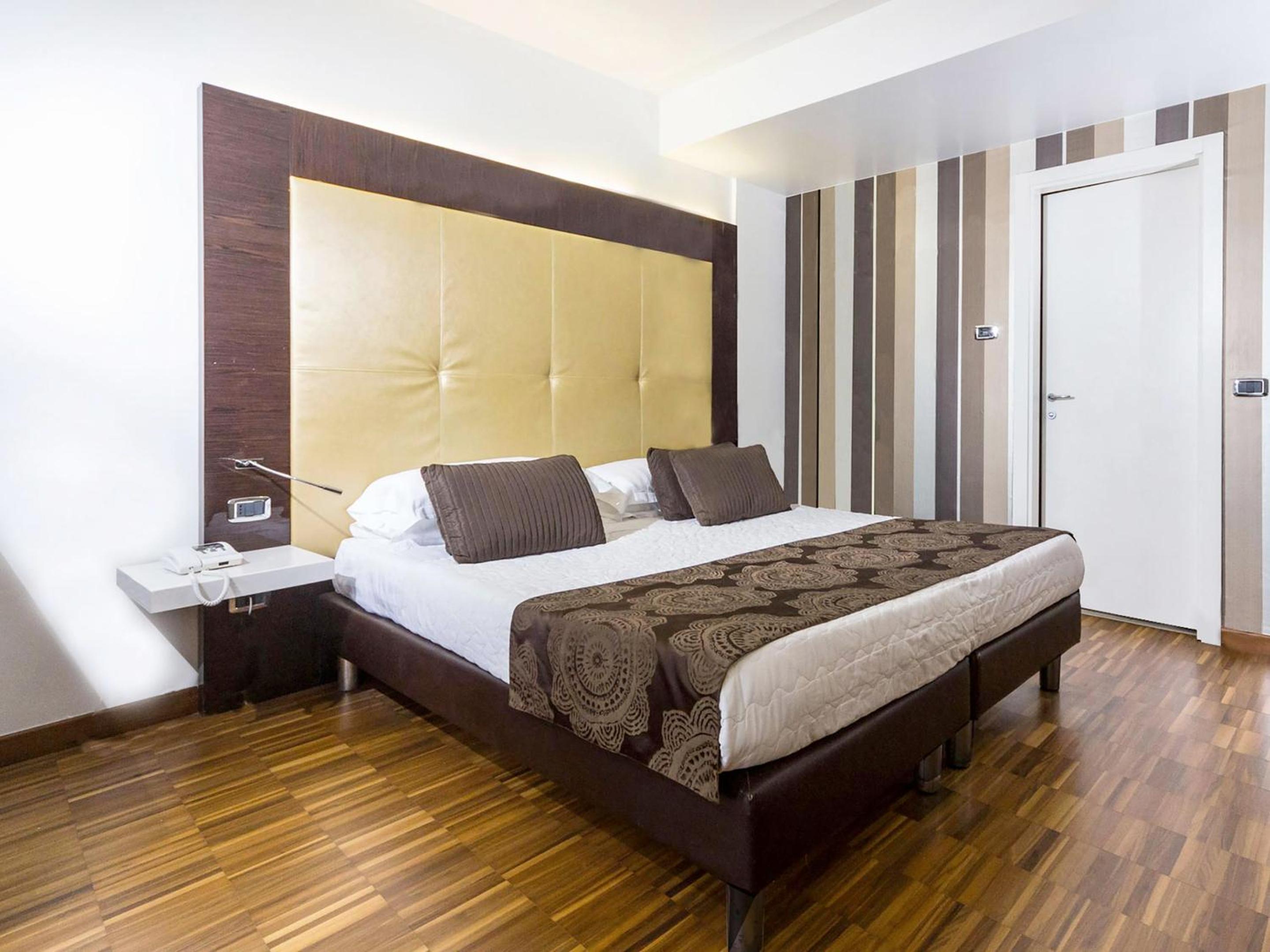Quadruple Room with Sea View - Photo 1
