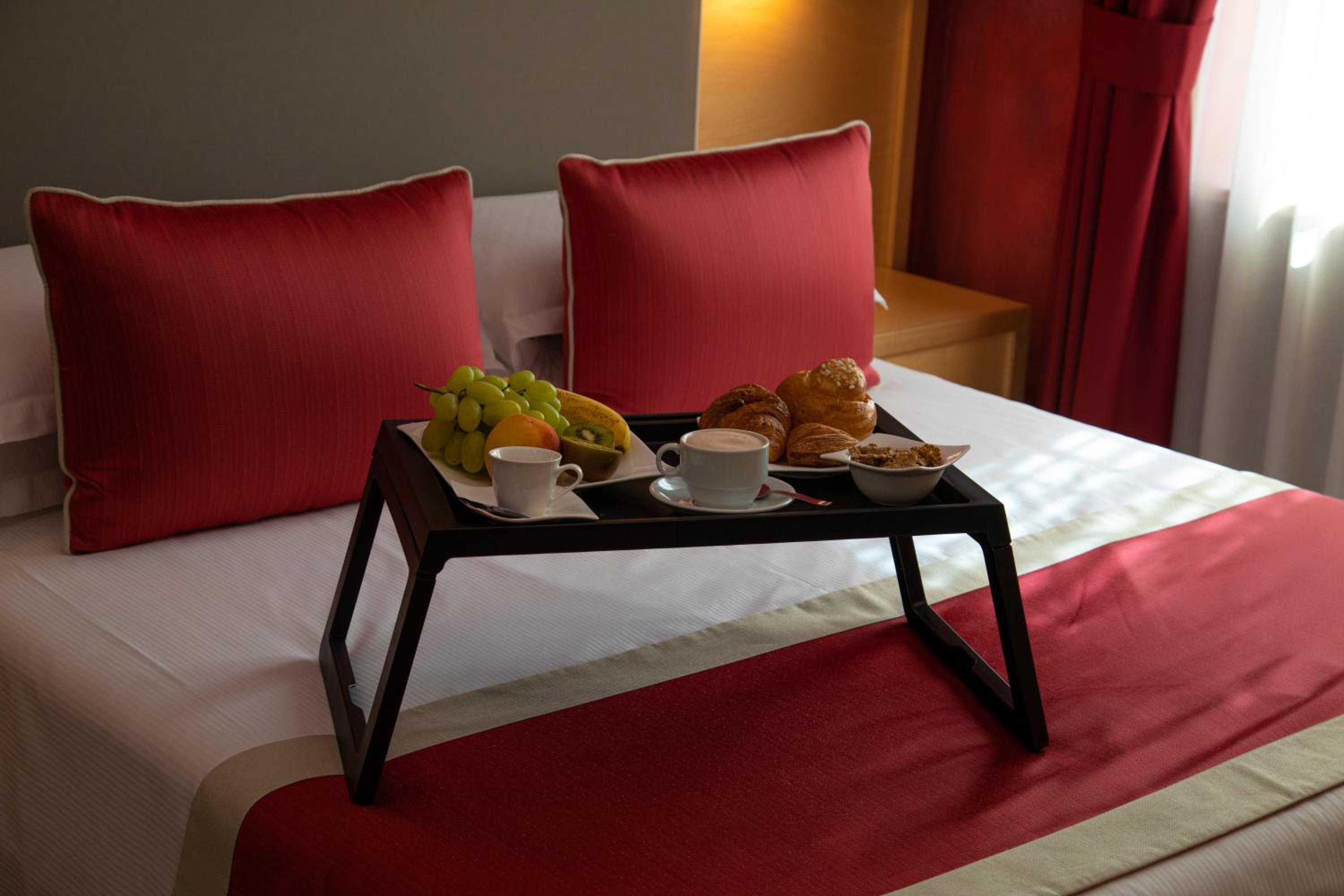 Quadruple Room - Photo 17