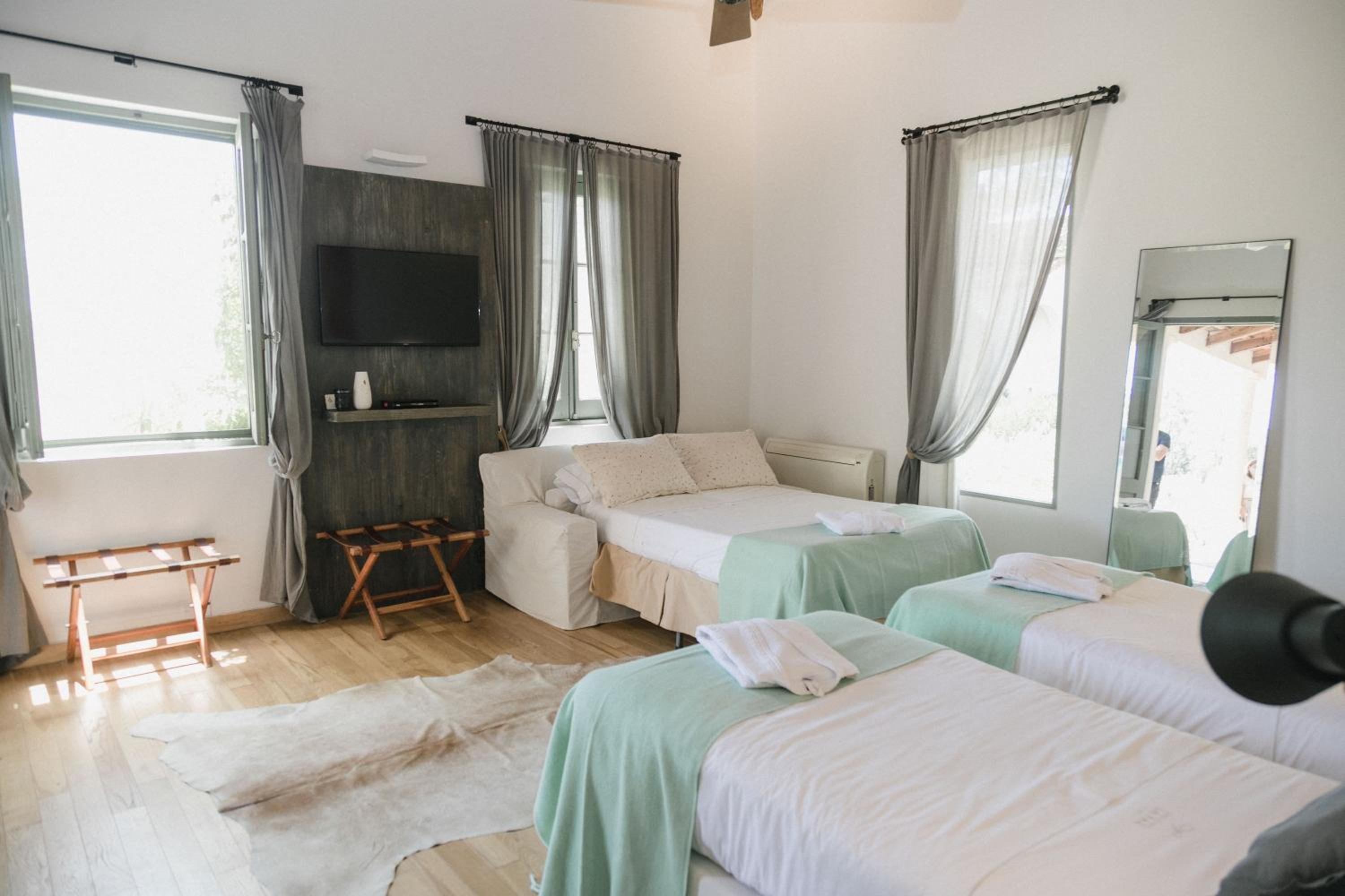 Superior Triple Room photo 1