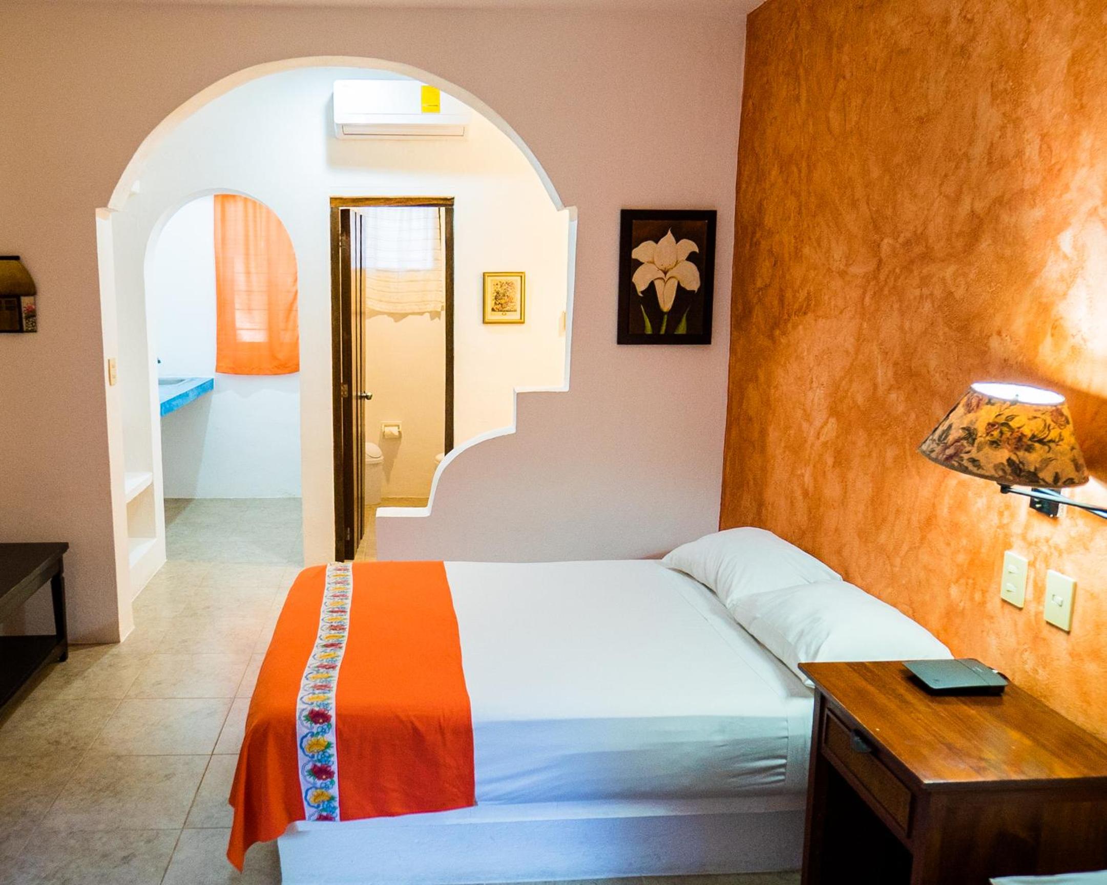 Standard Room One Bed - Photo 2
