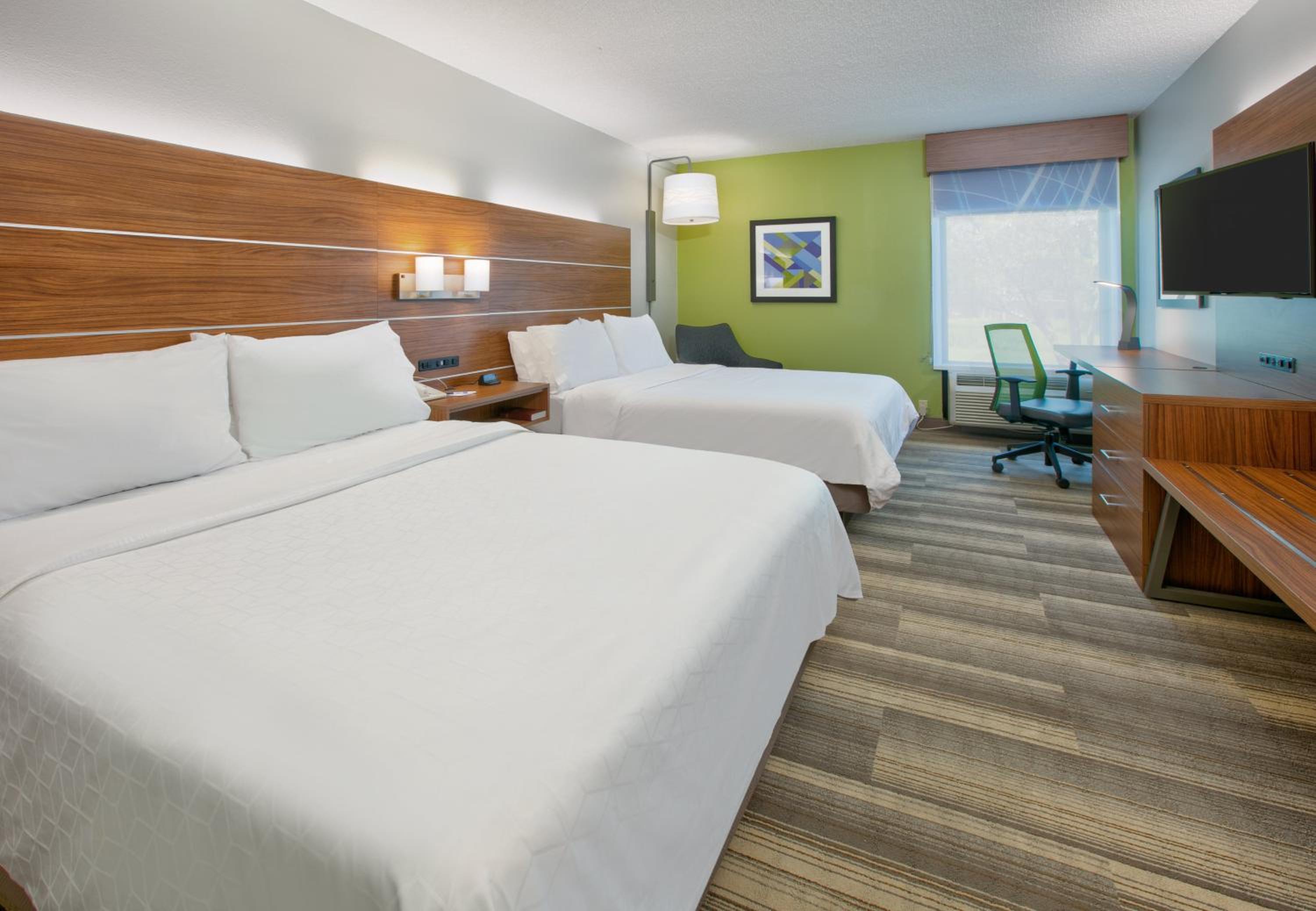 Standard Queen Room with Two Queen Beds - Photo 1