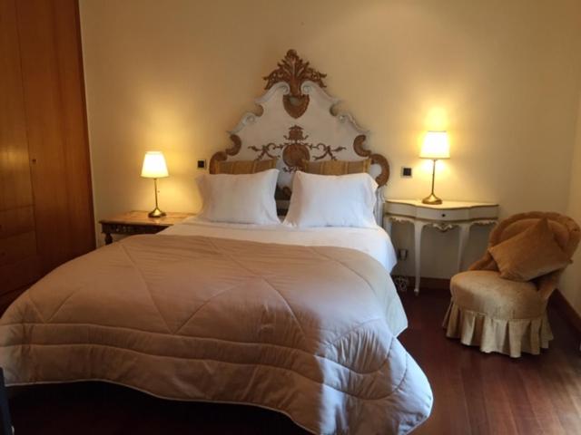 Four-Bedroom House - Photo 16