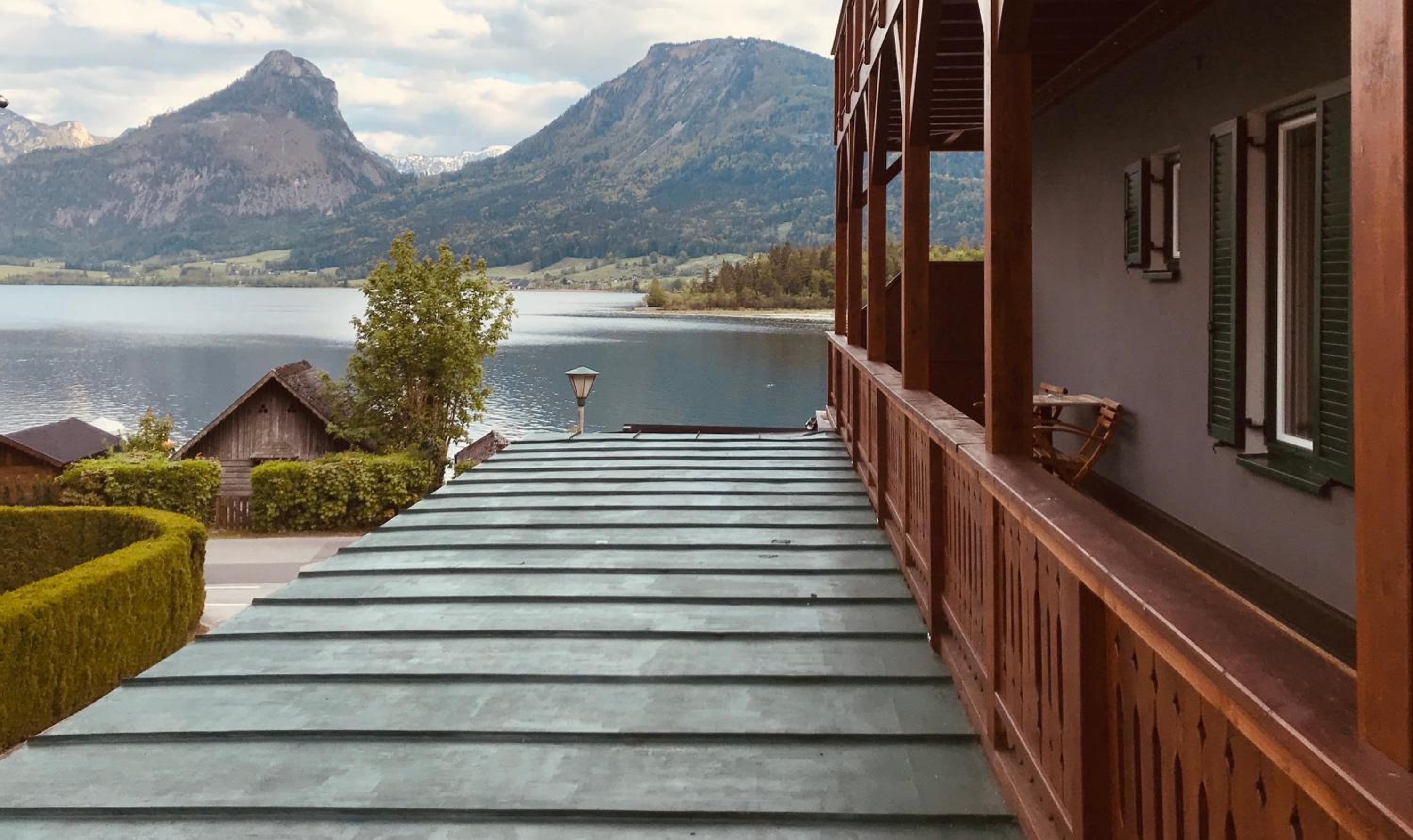 Double Room (partial lake view balcony) photo 3