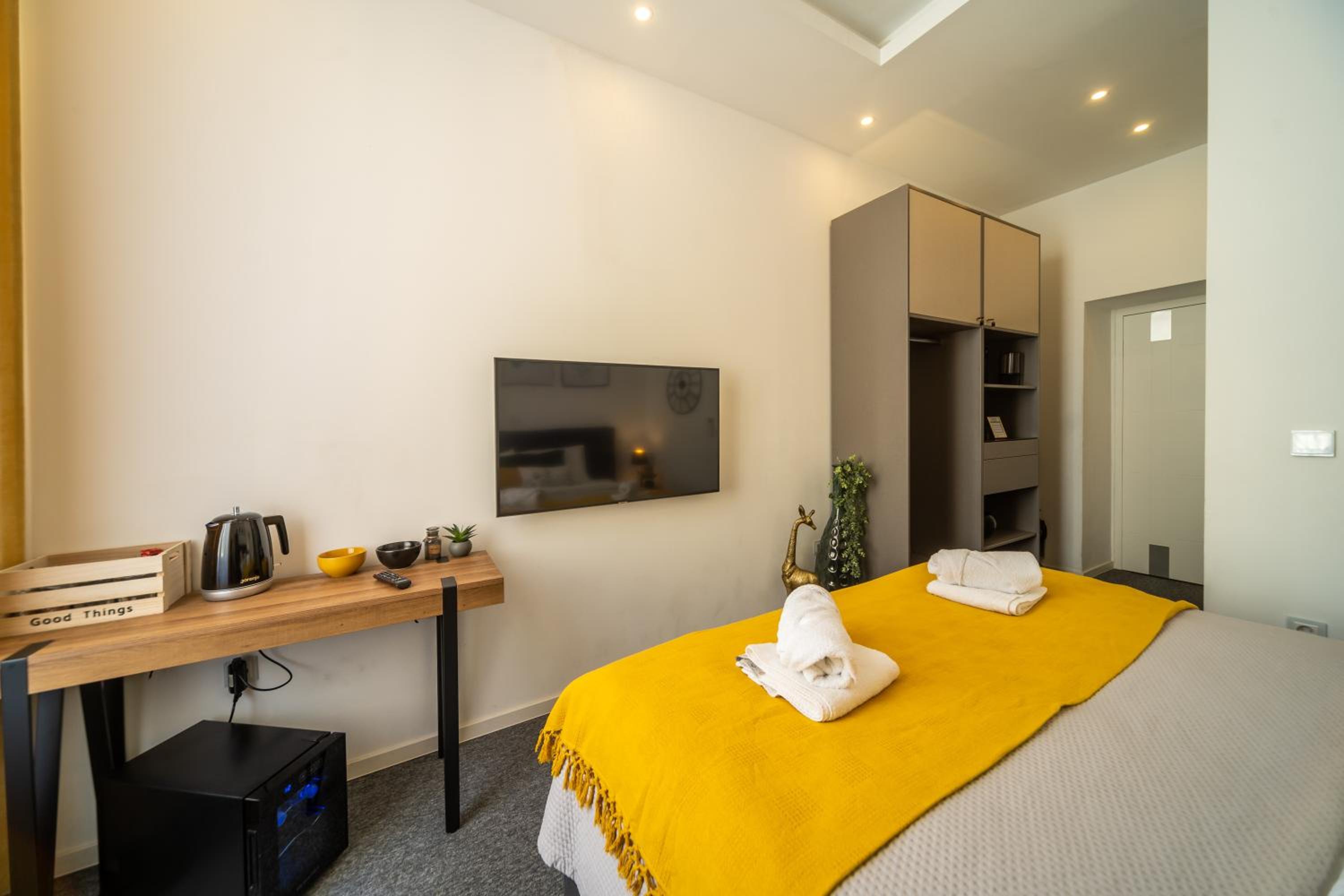 Deluxe Double Room - Photo 1