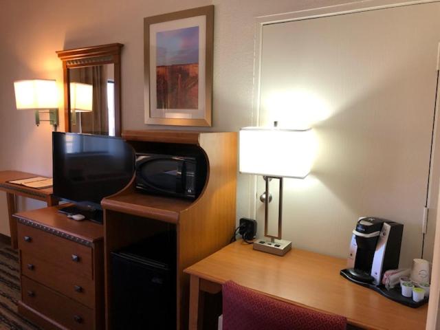 Double Room with Two Double Beds photo 2