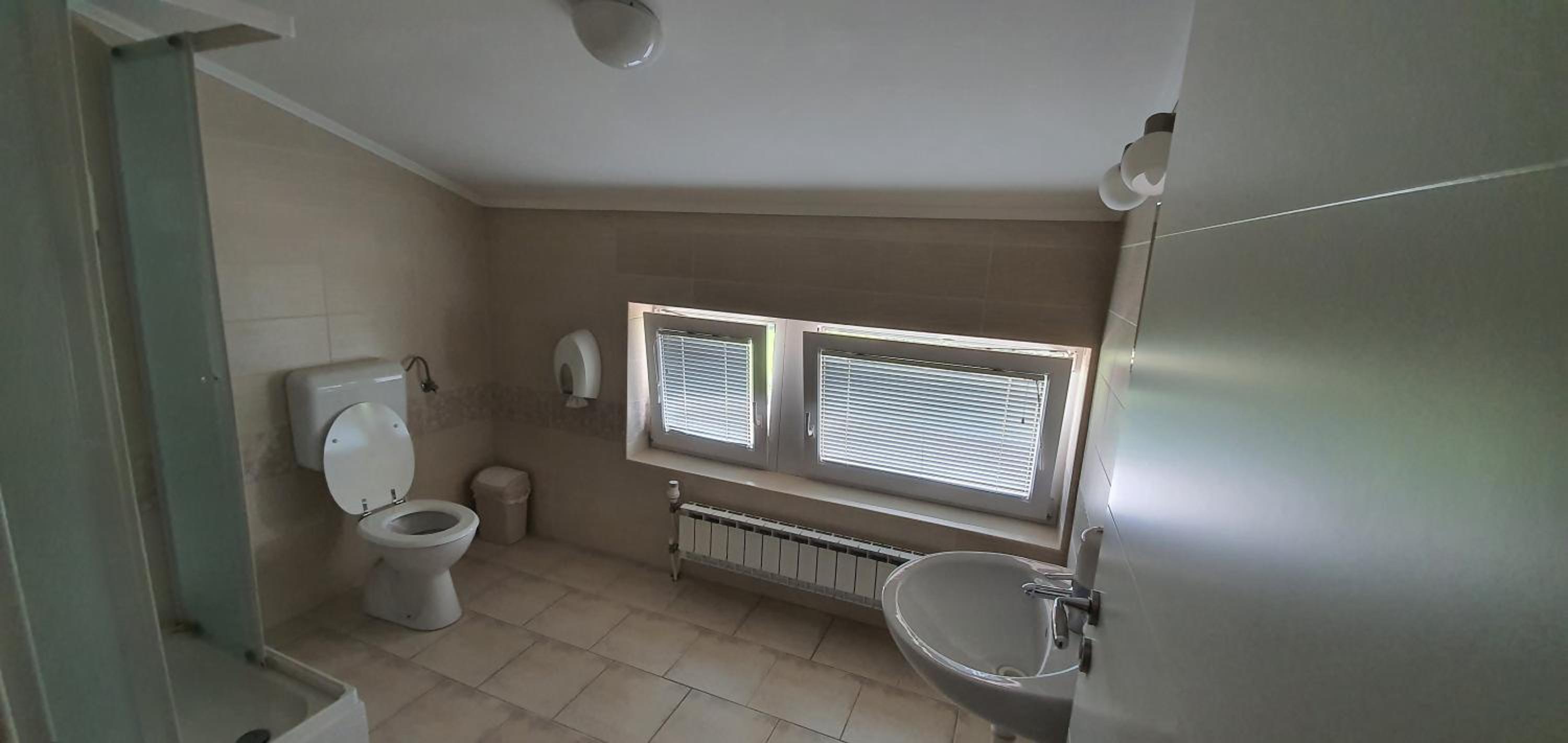 Double Room with Private Bathroom photo 1
