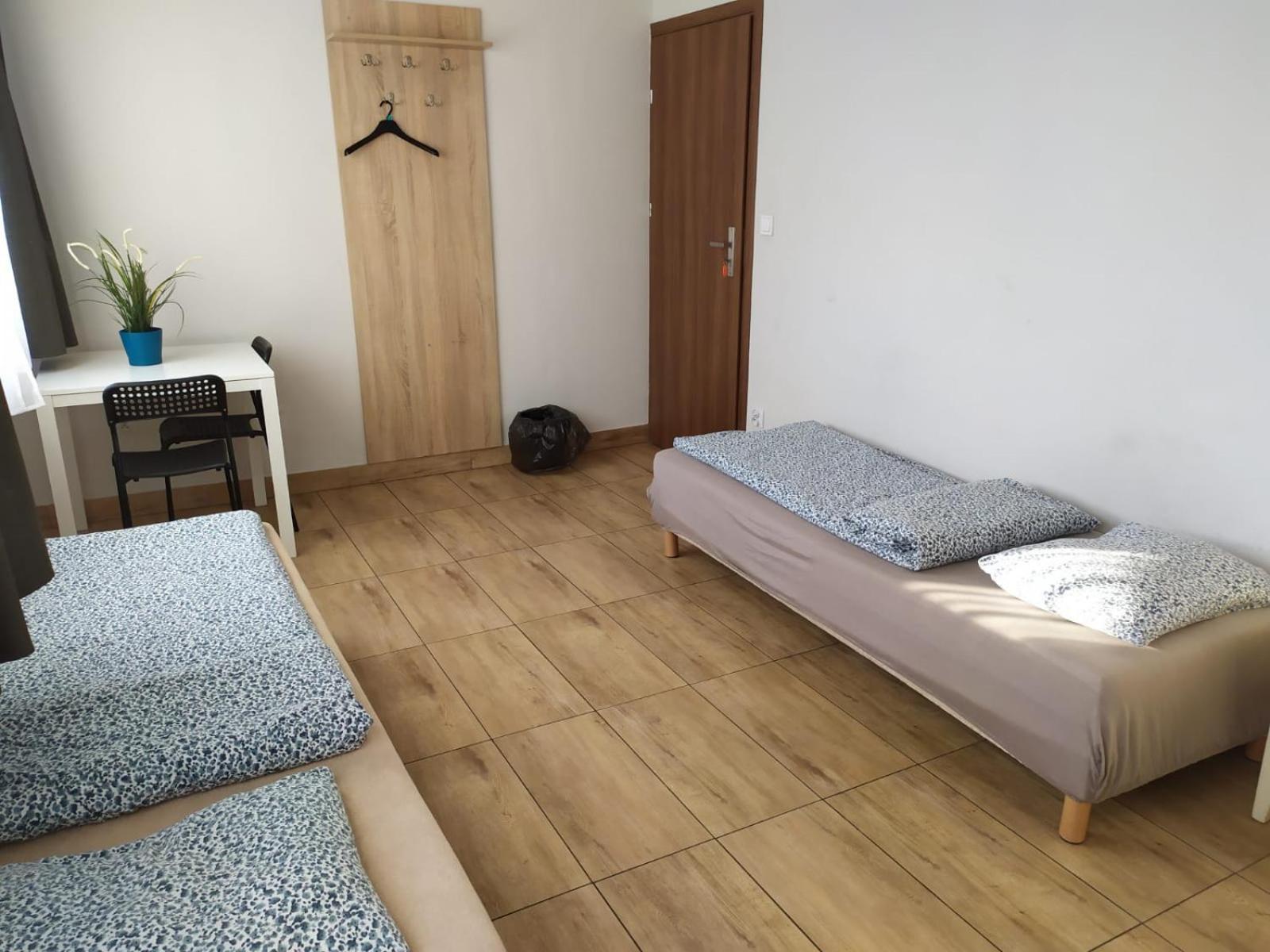 Standard Twin Room with Shared Bathroom photo 1