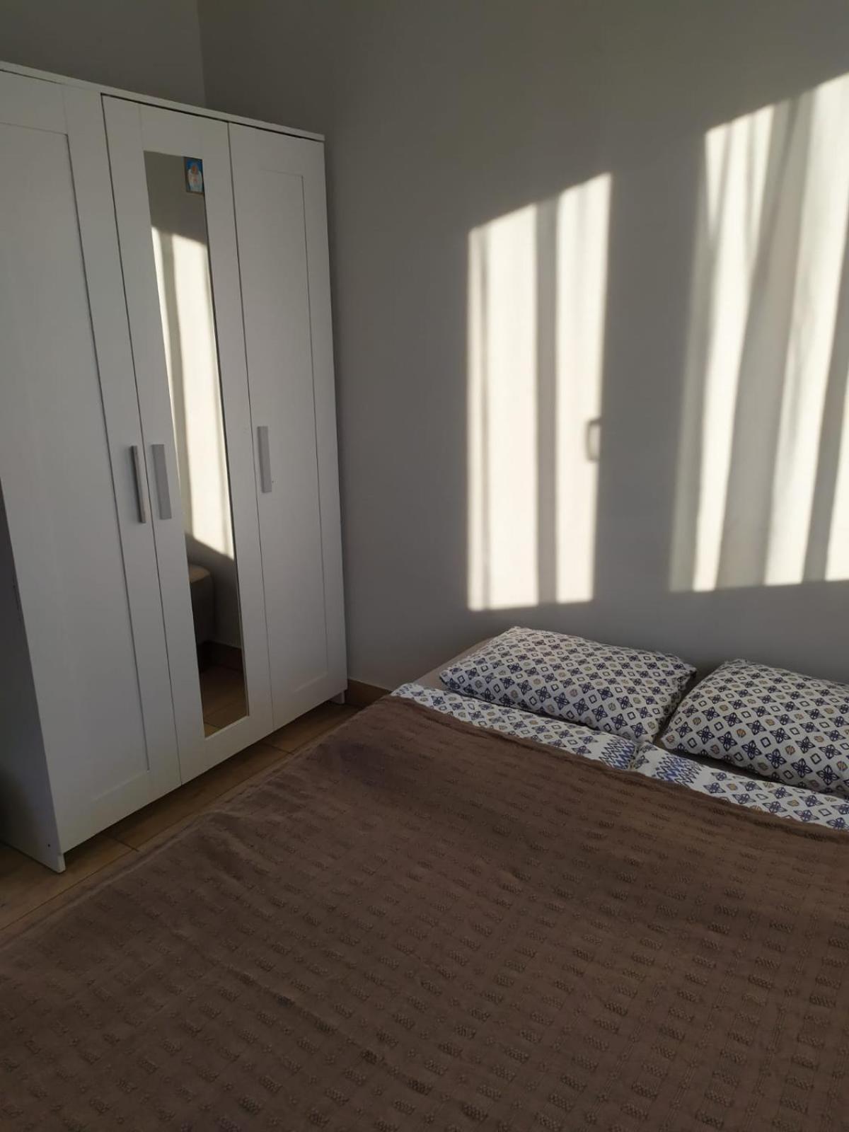 Double Room with Shared Bathroom photo 2