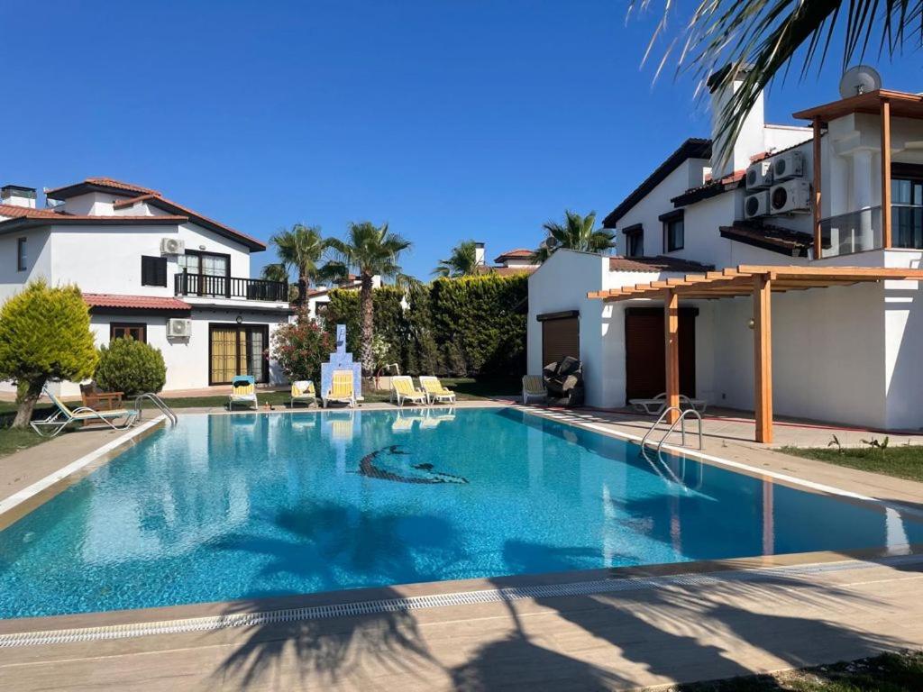 Three-Bedroom Villa photo 3
