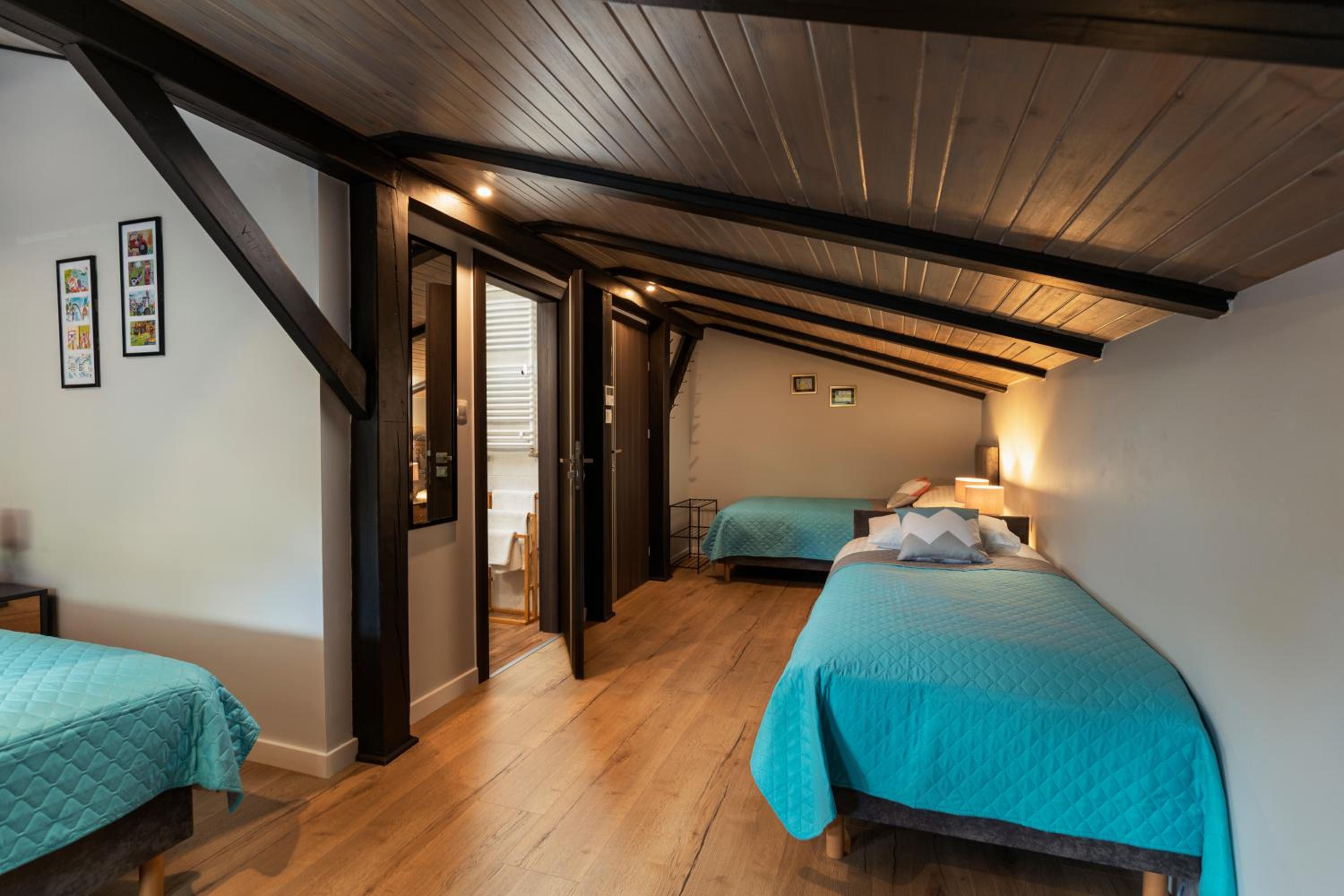 Superior Quadruple Room - Photo 2