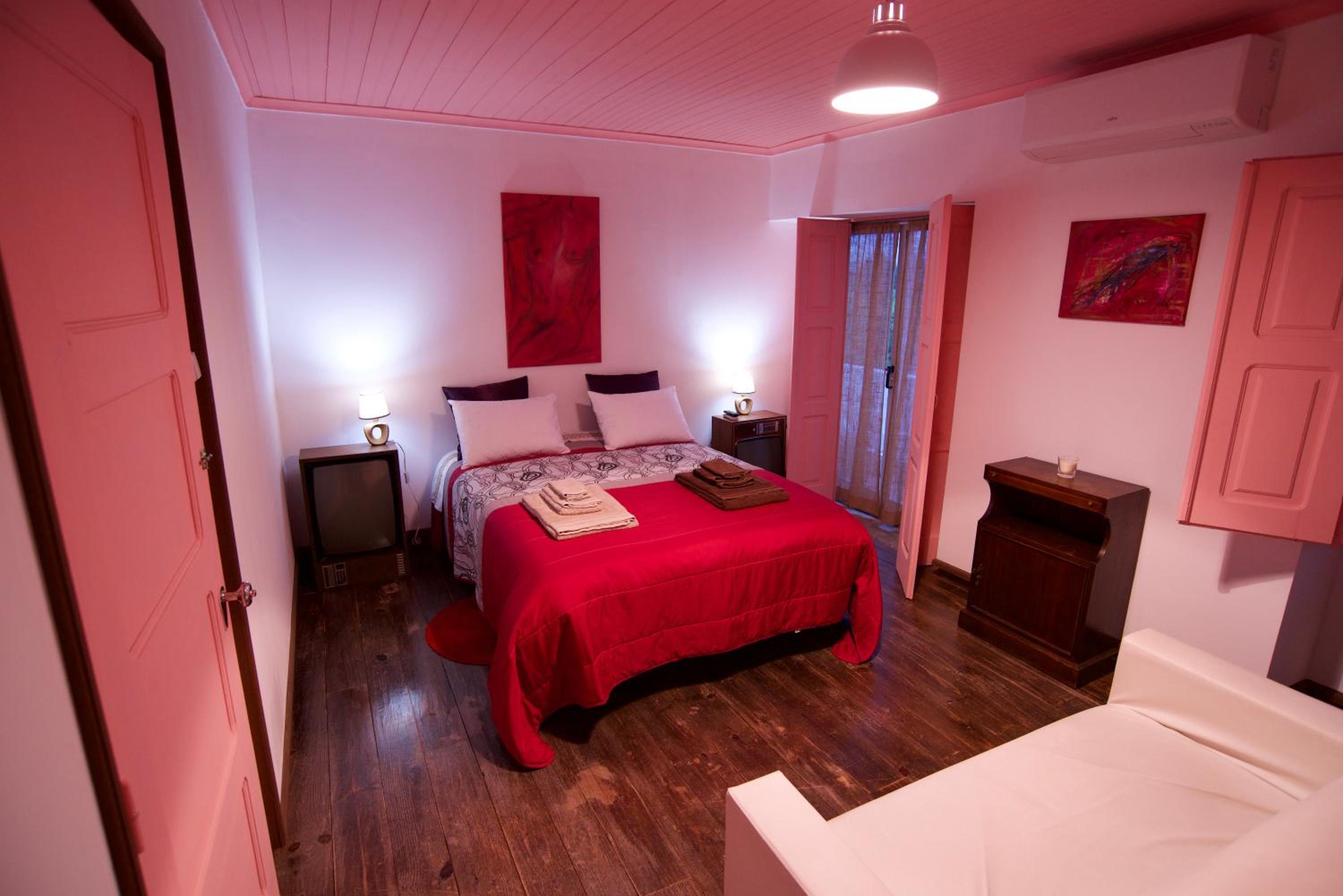 Double Room with Terrace - Photo 15