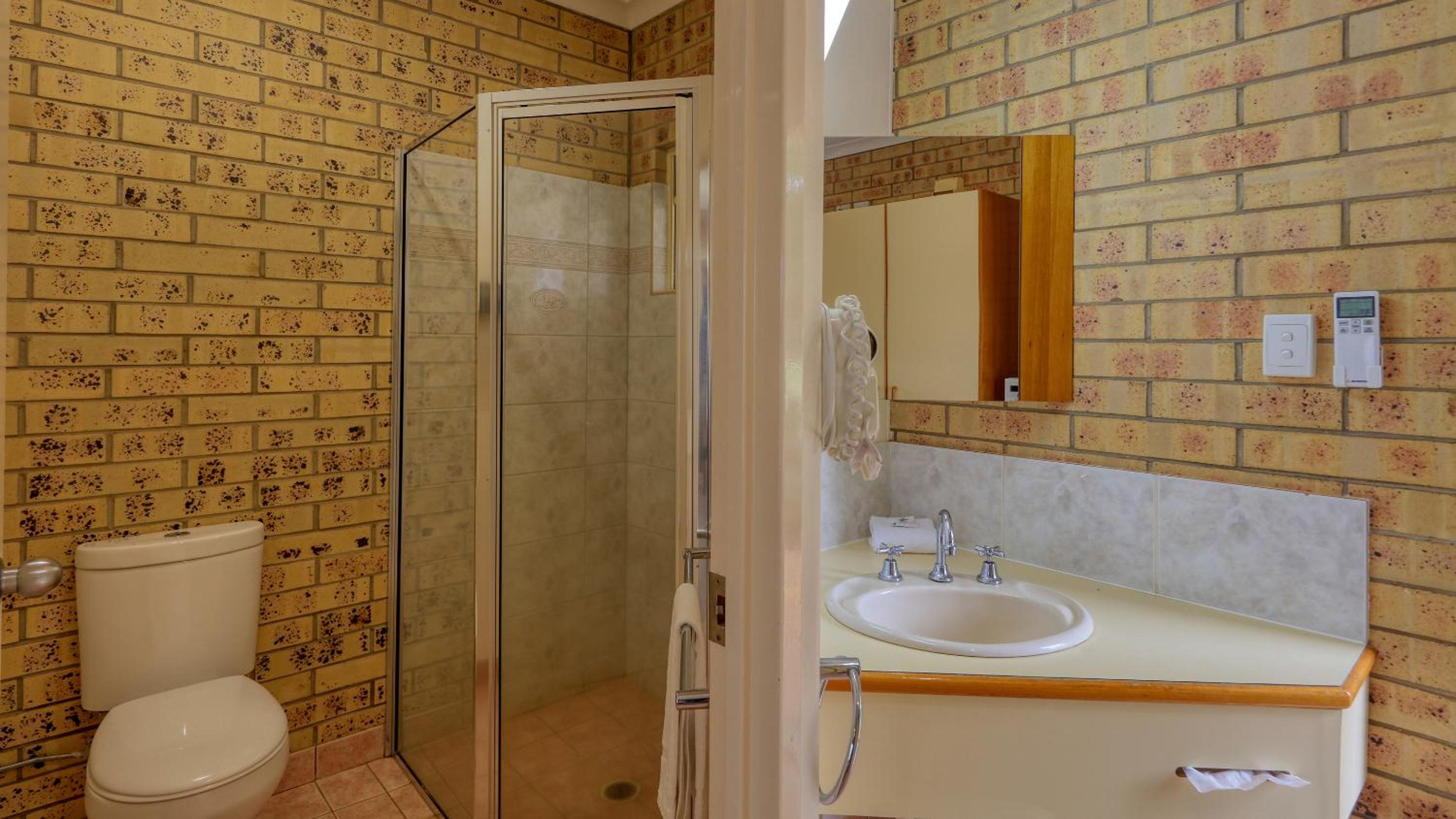 Deluxe Twin Room photo 3