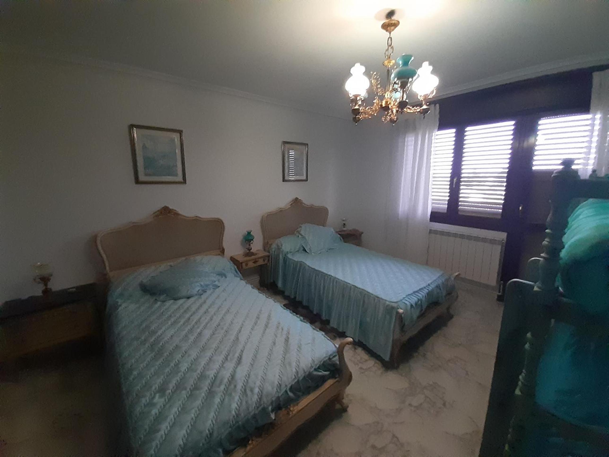Casa de cuatro habitaciones