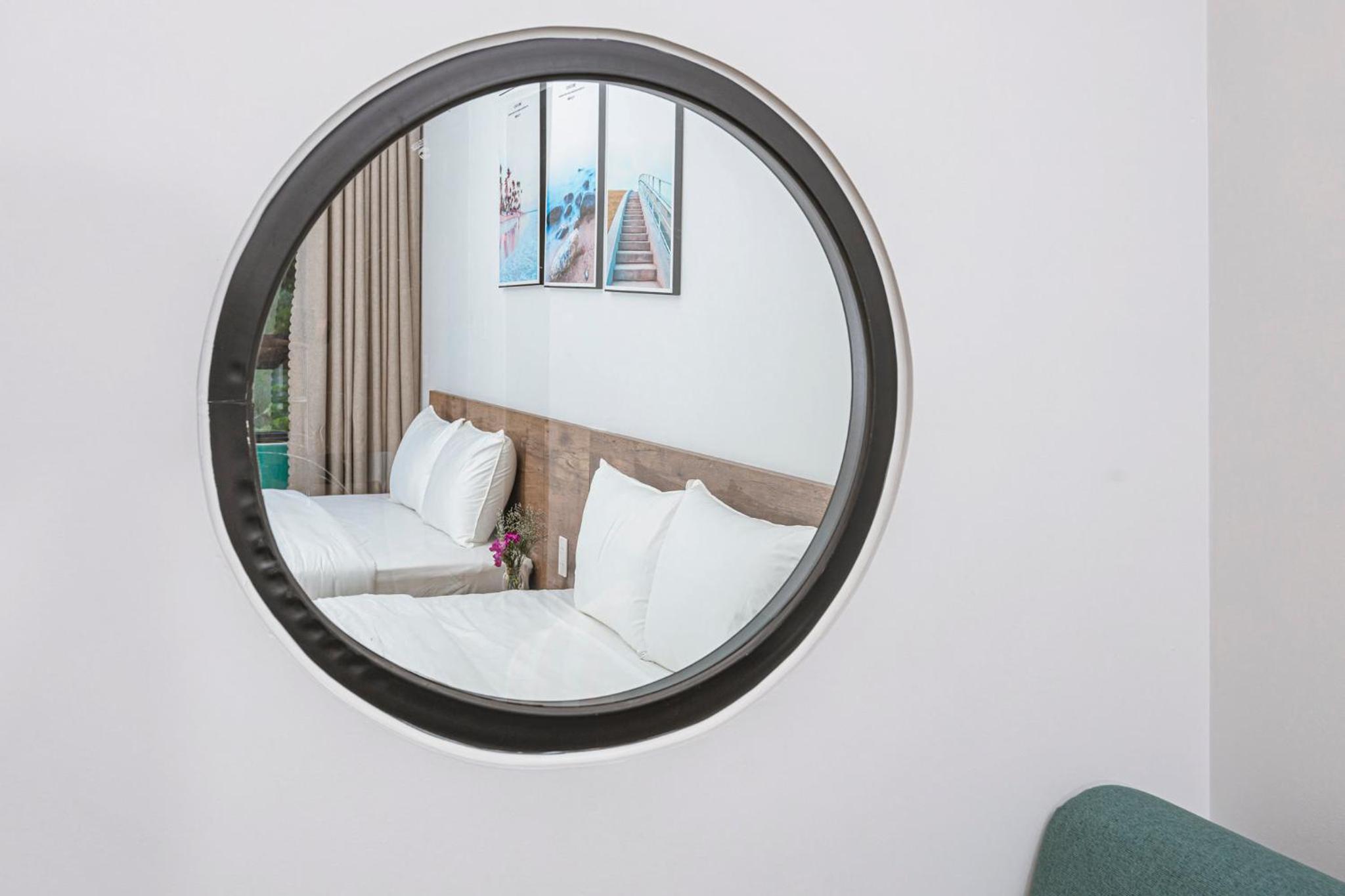 One-Bedroom Suite - Photo 13