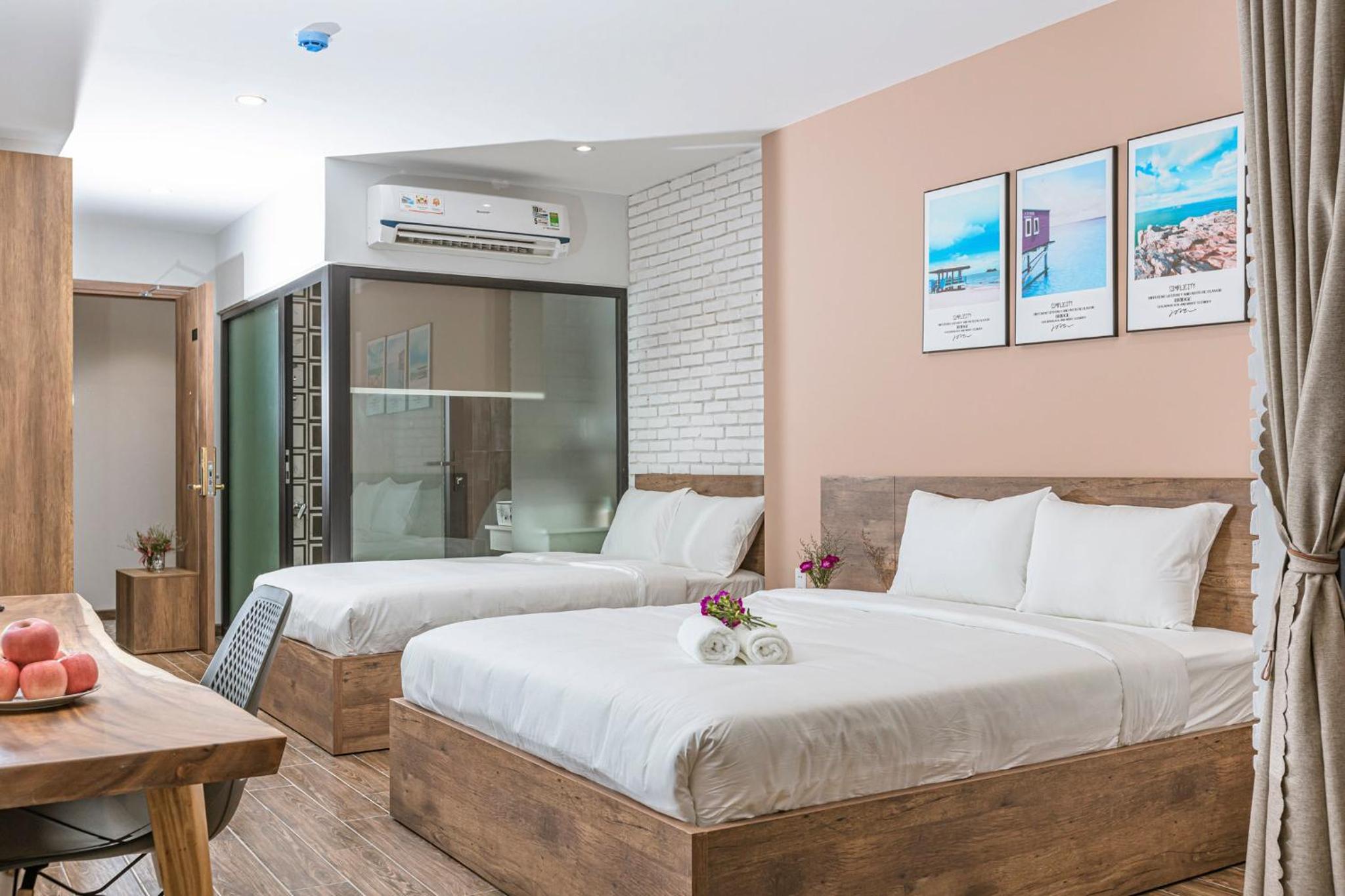 Deluxe Queen Room - Photo 14