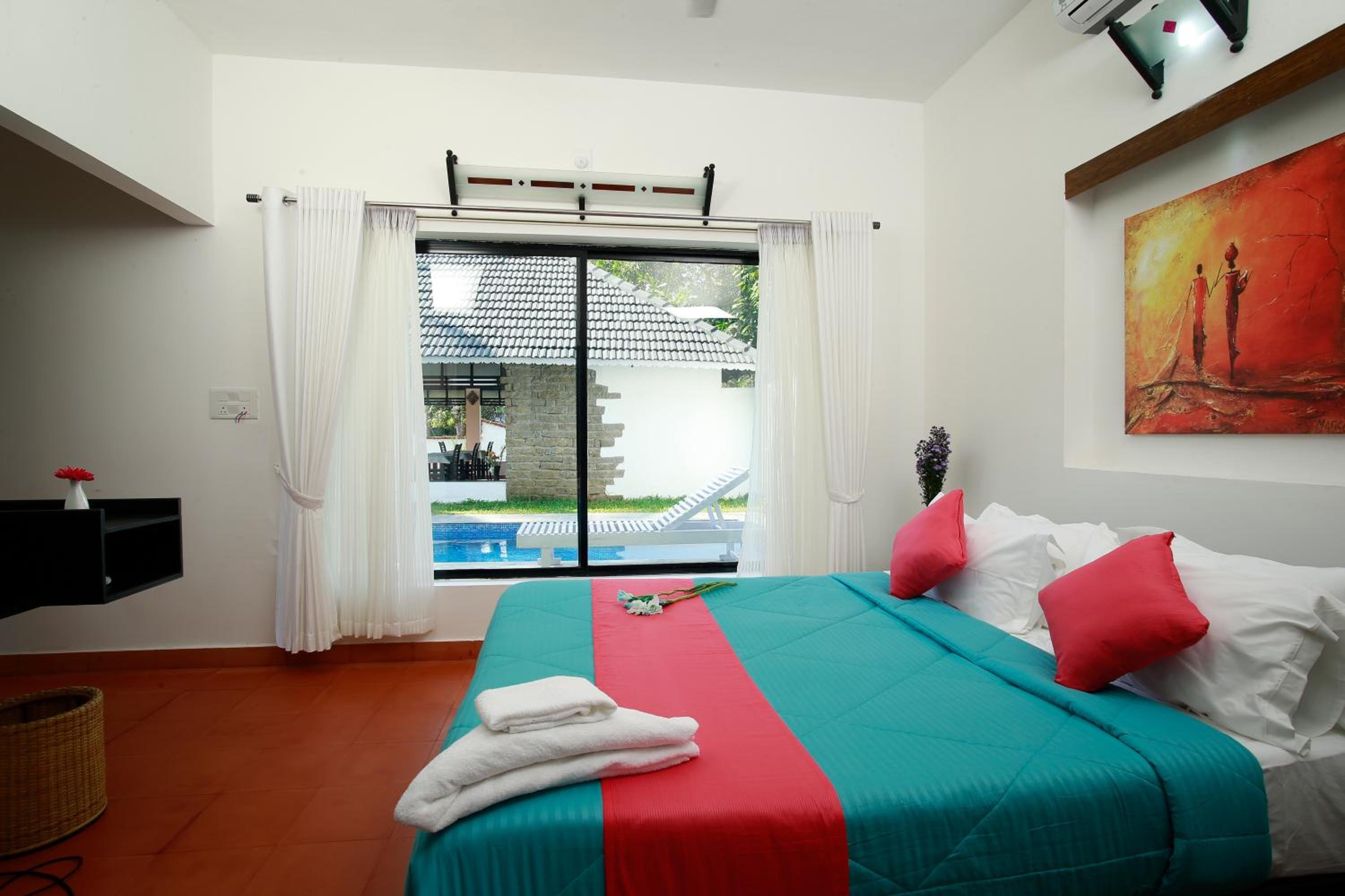 Villa - Photo 1
