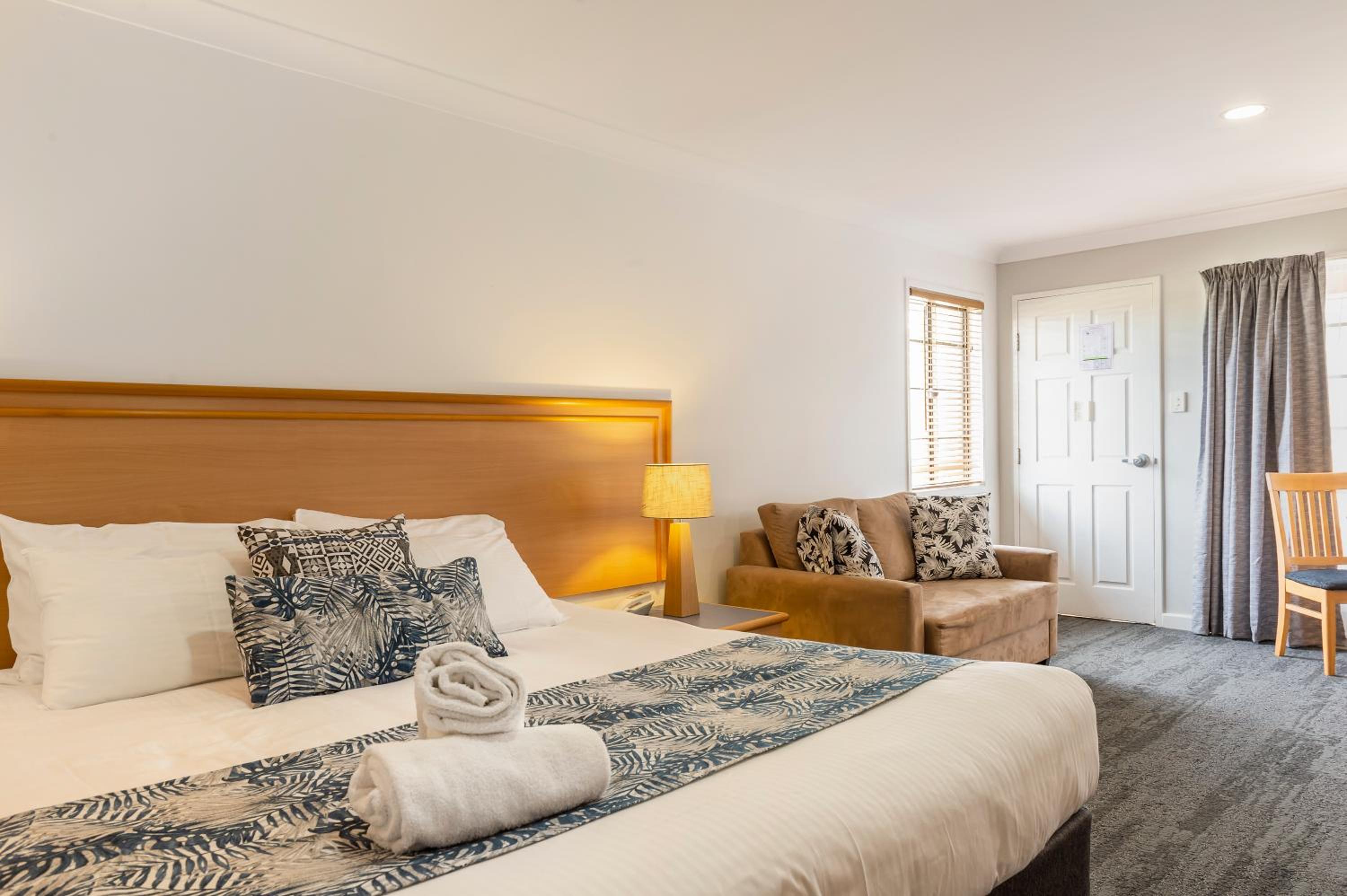 Superior King Suite photo 3
