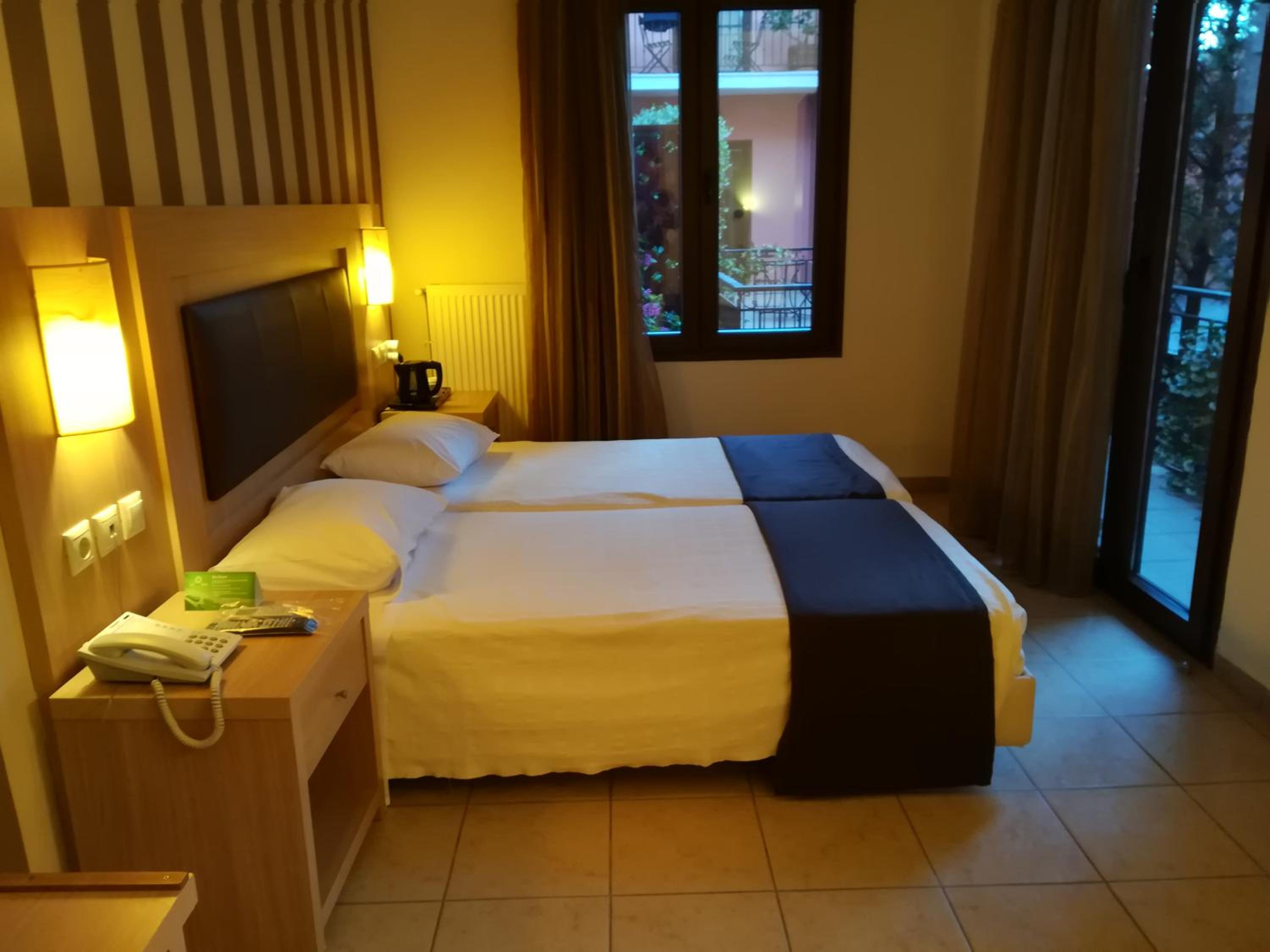 Standard Quadruple Room photo 2