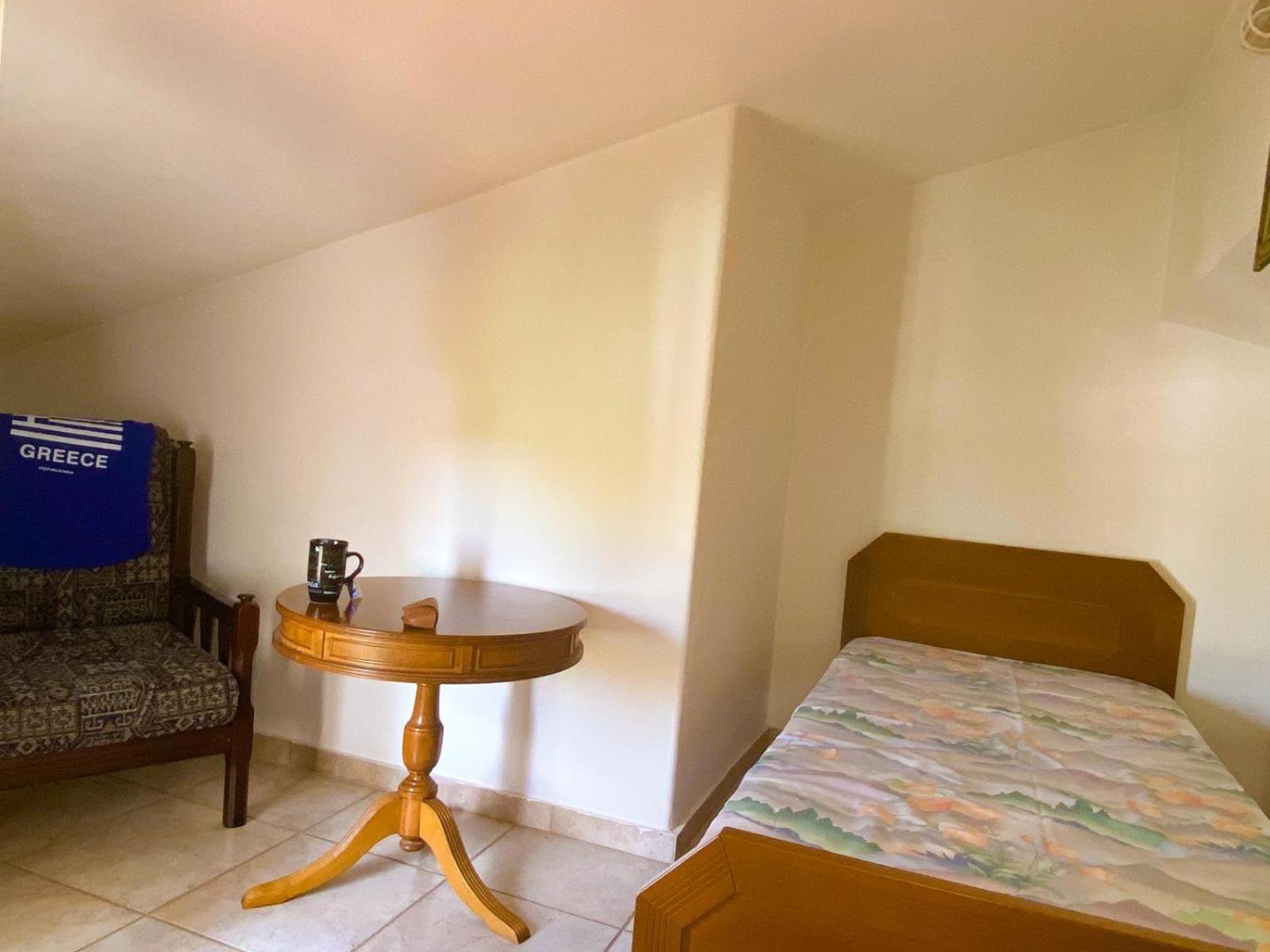 Three-Bedroom Apartment - Photo 4