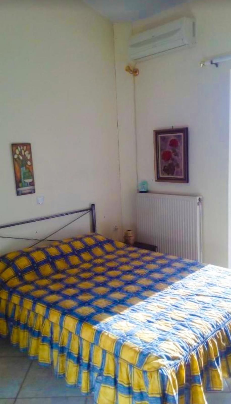 Three-Bedroom Apartment - Photo 16