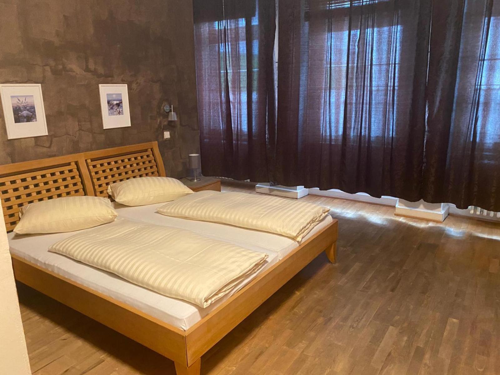 Double Room - Photo 7