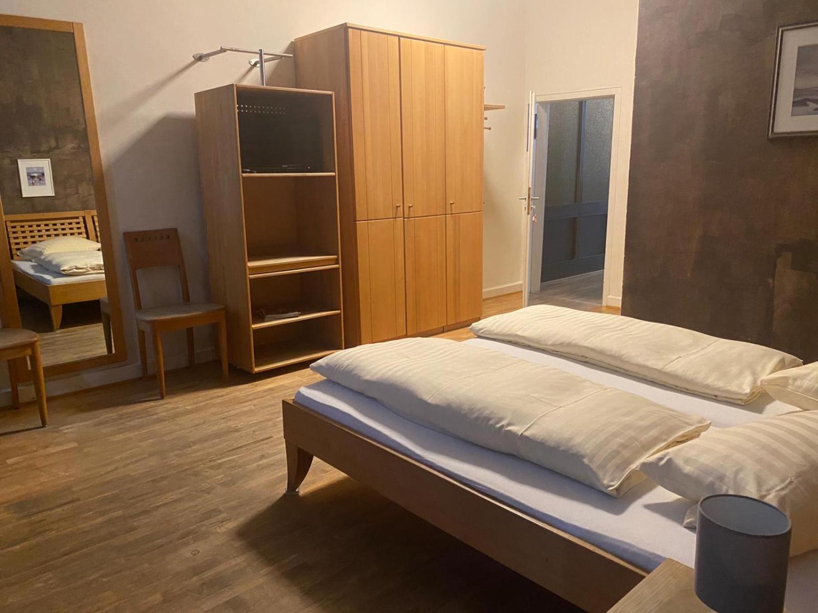 Double Room - Photo 5