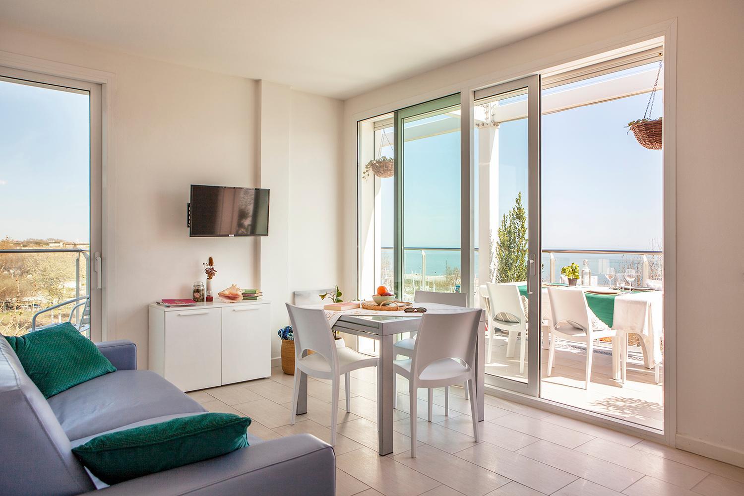 Deluxe Two-Bedroom Penthouse with Balcony photo 1