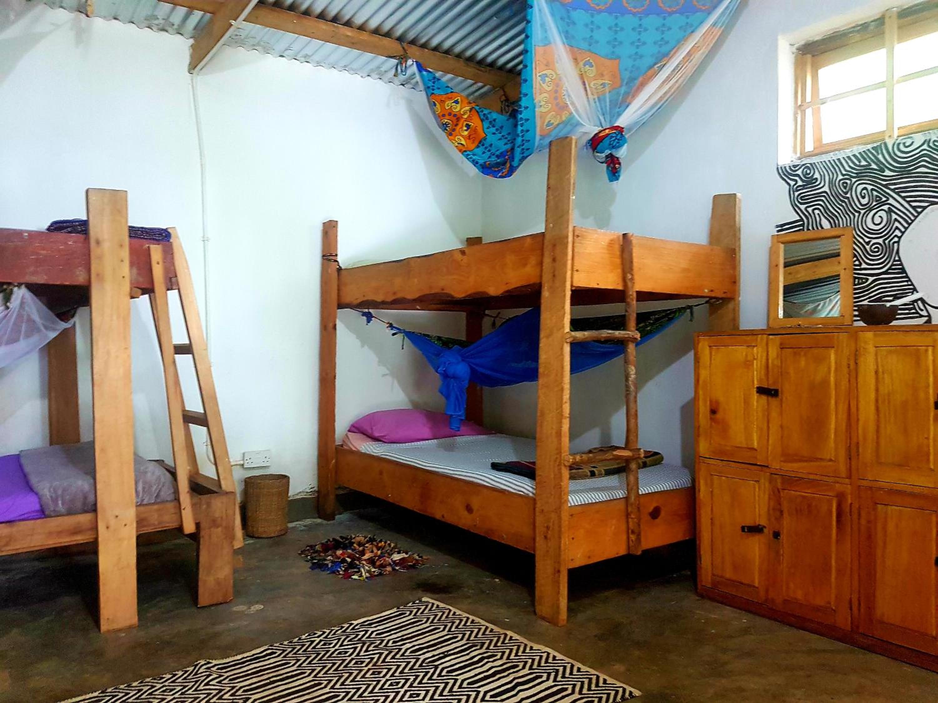 Bed in 6-Bed Dormitory Room photo 2