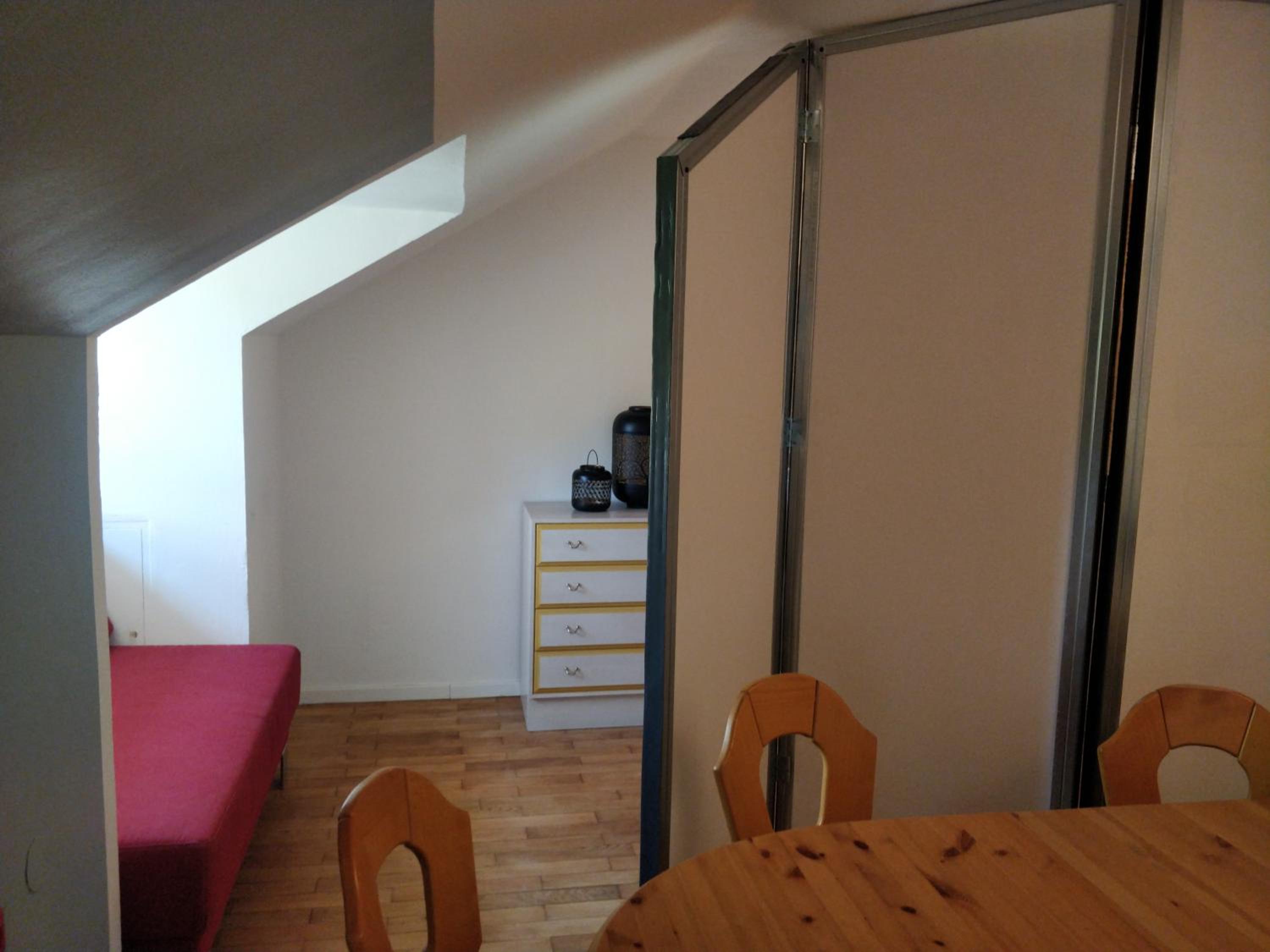 Apartment with Balcony photo 1