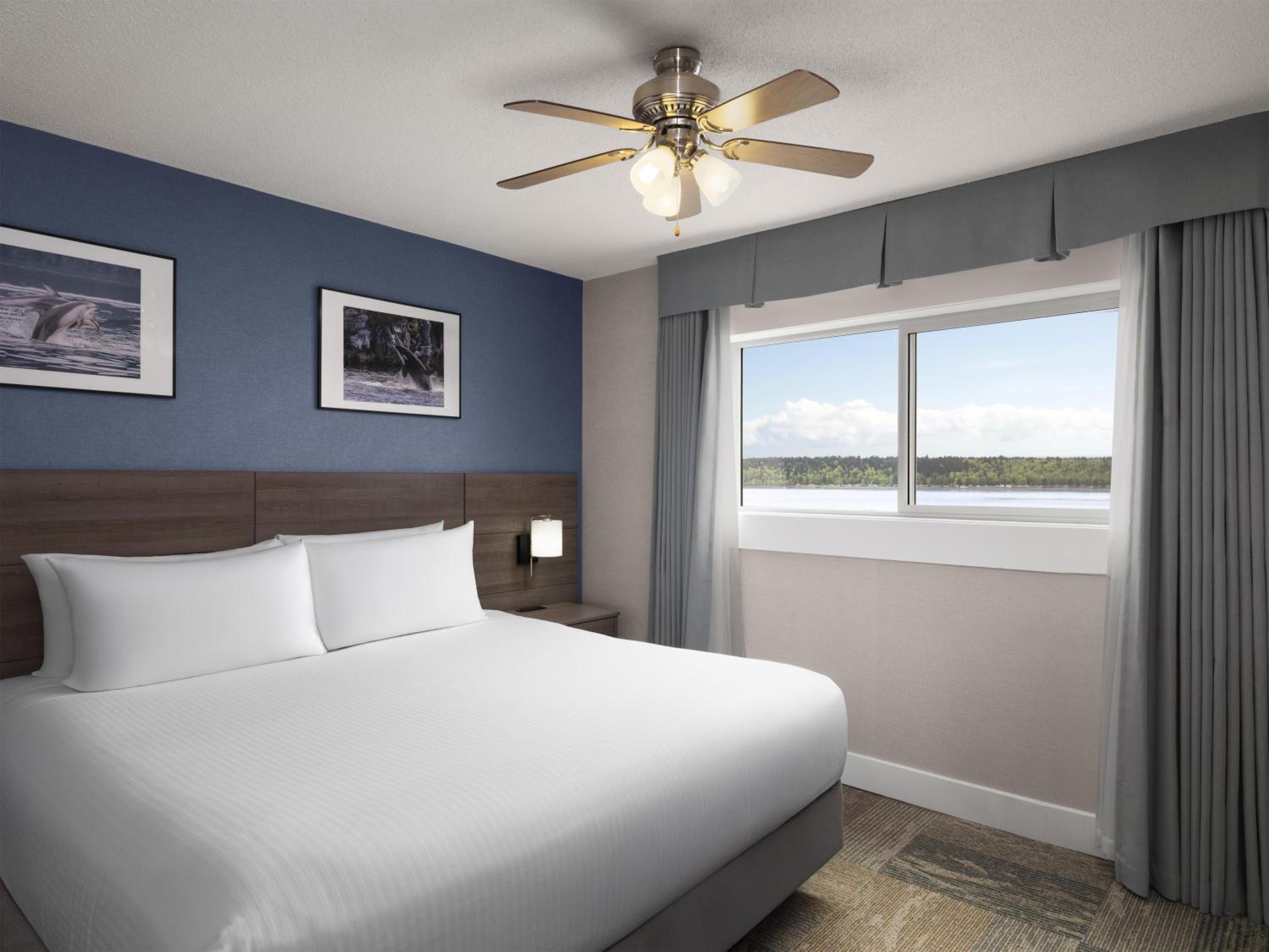 King Suite with Balcony and Ocean View - Non-Smoking