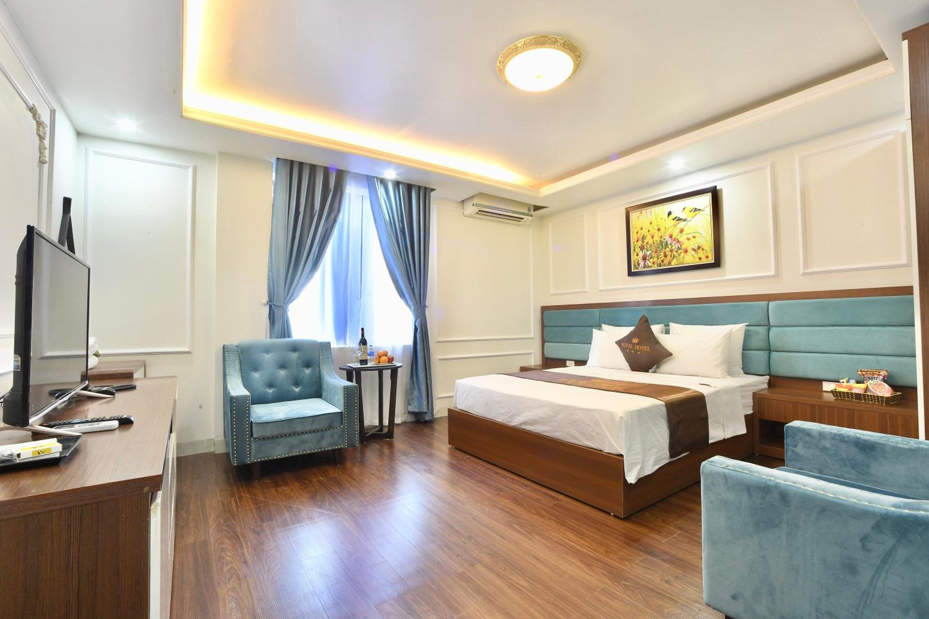Superior Suite - Photo 2