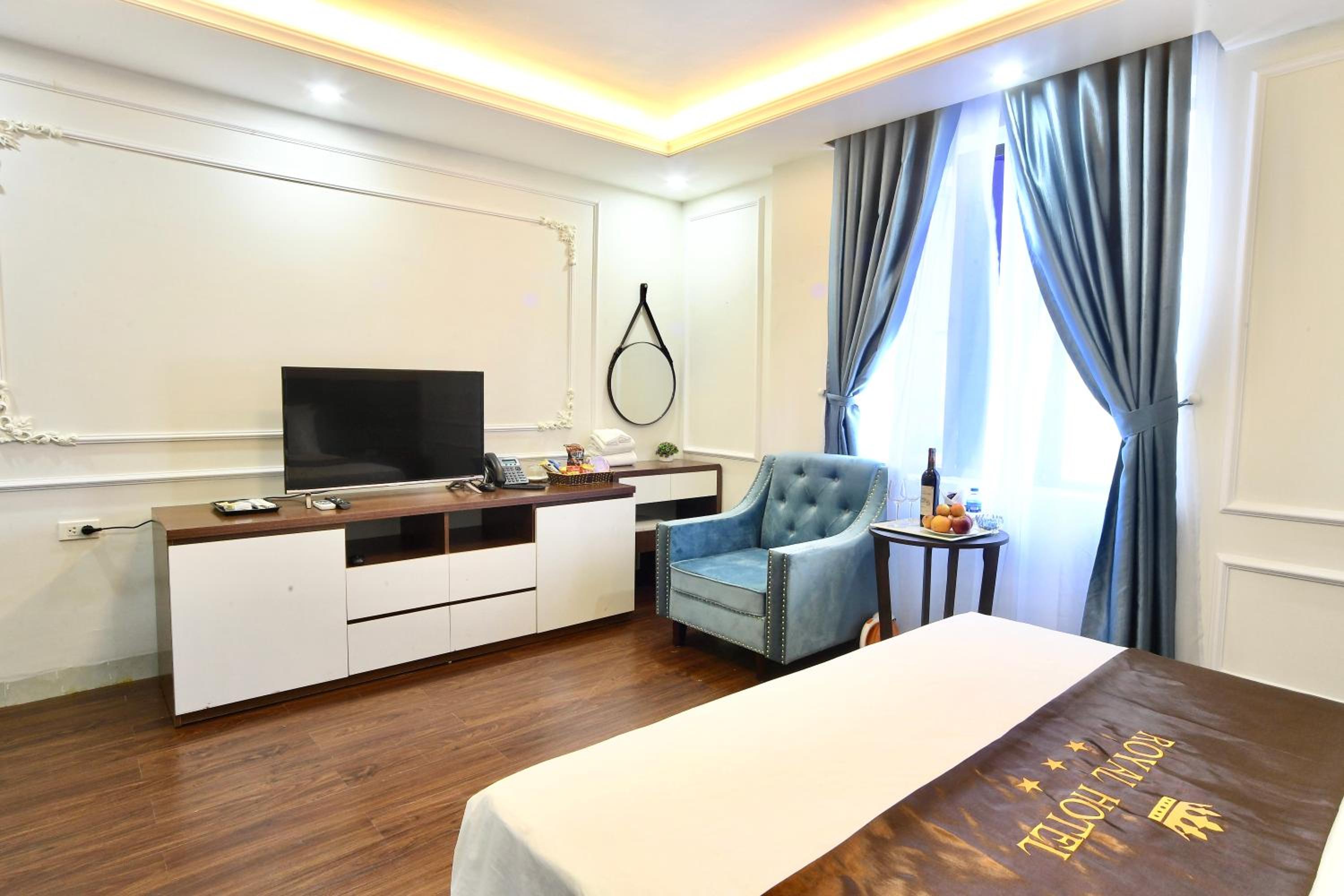 Superior Suite - Photo 4