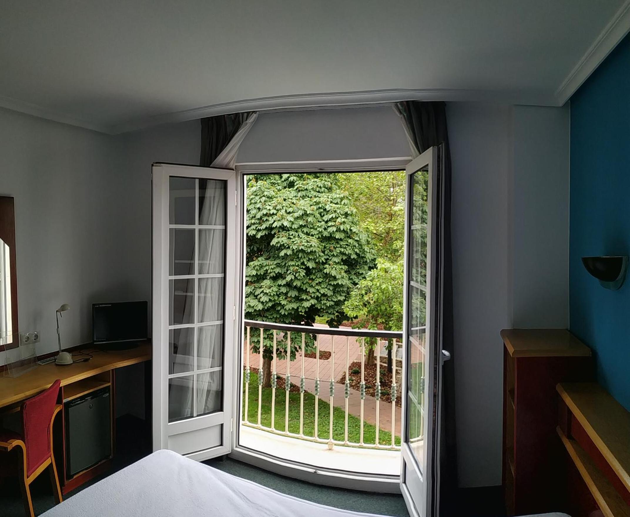 Double Room - Photo 3