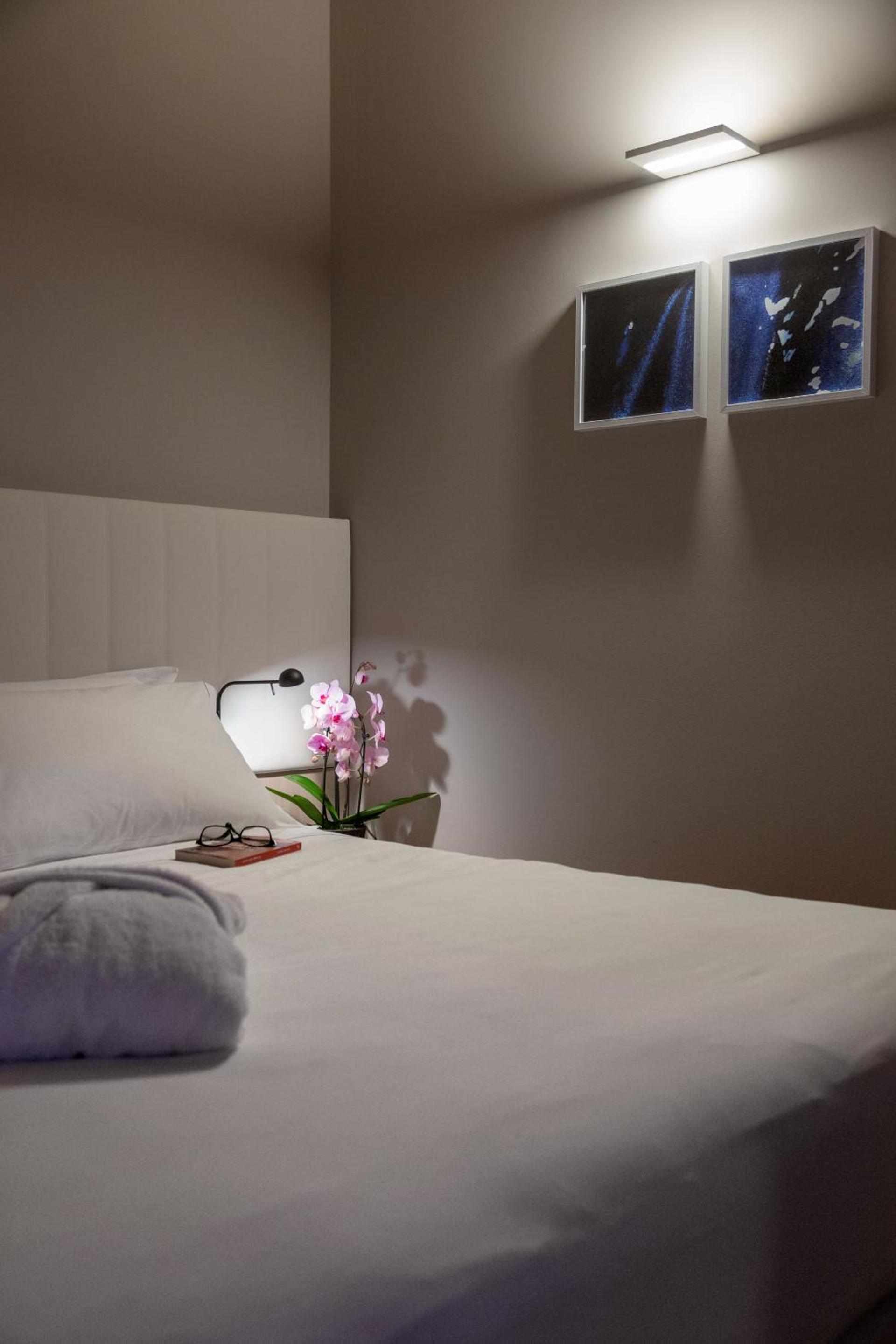 Superior King Room photo 3