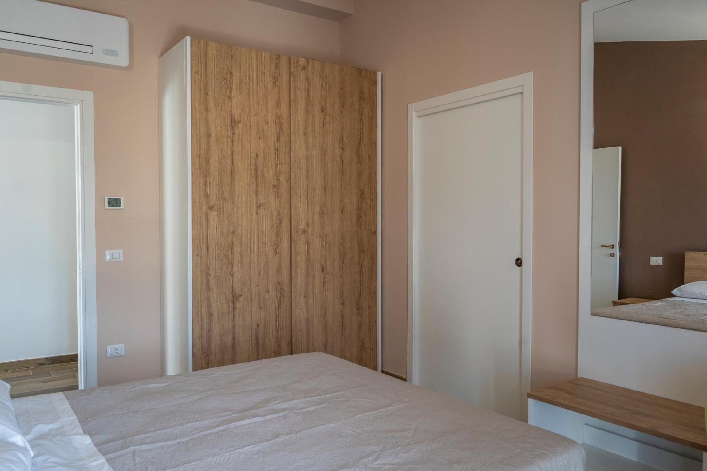 Double Room with Terrace - Photo 5
