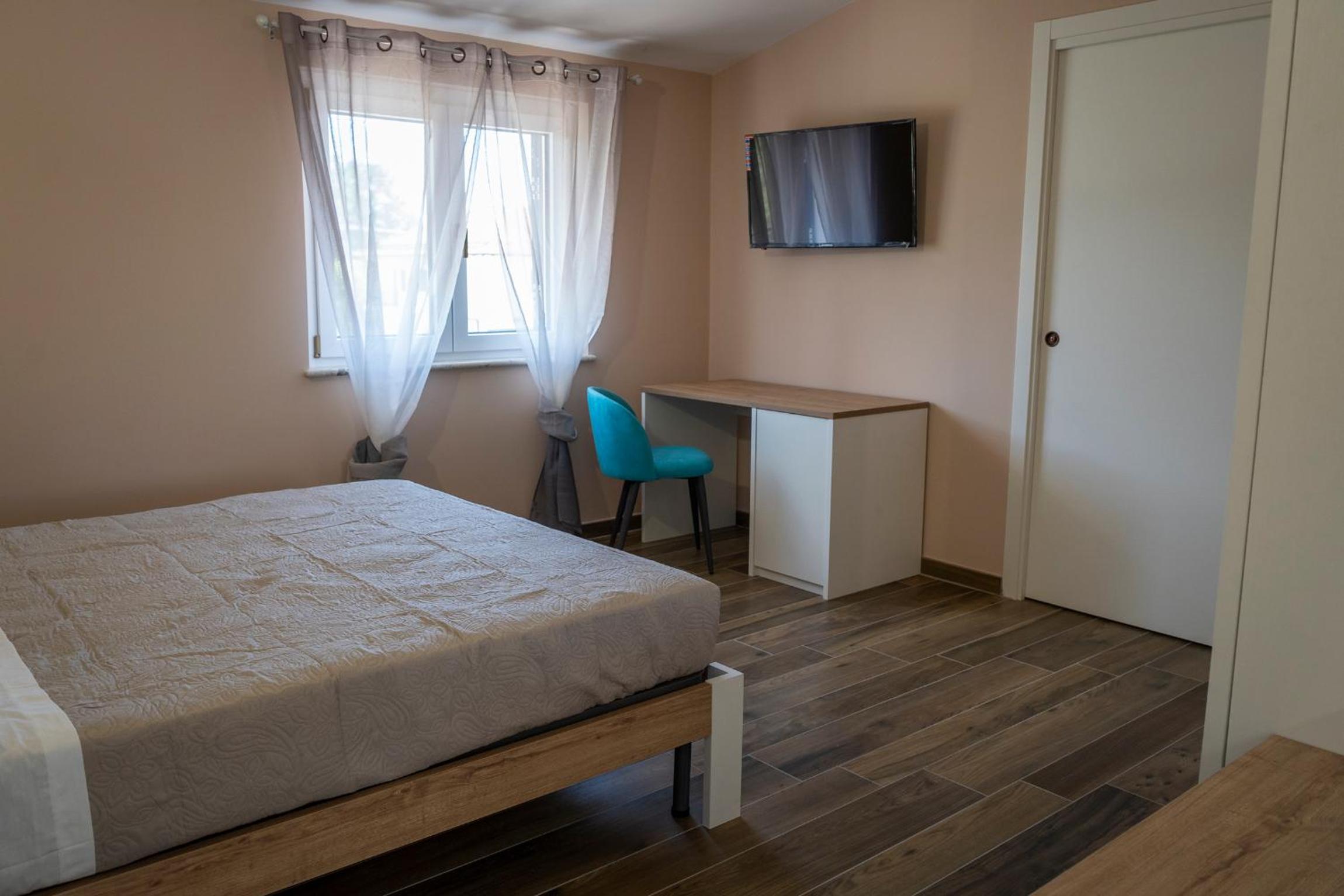 Double Room with Garden View - Photo 7