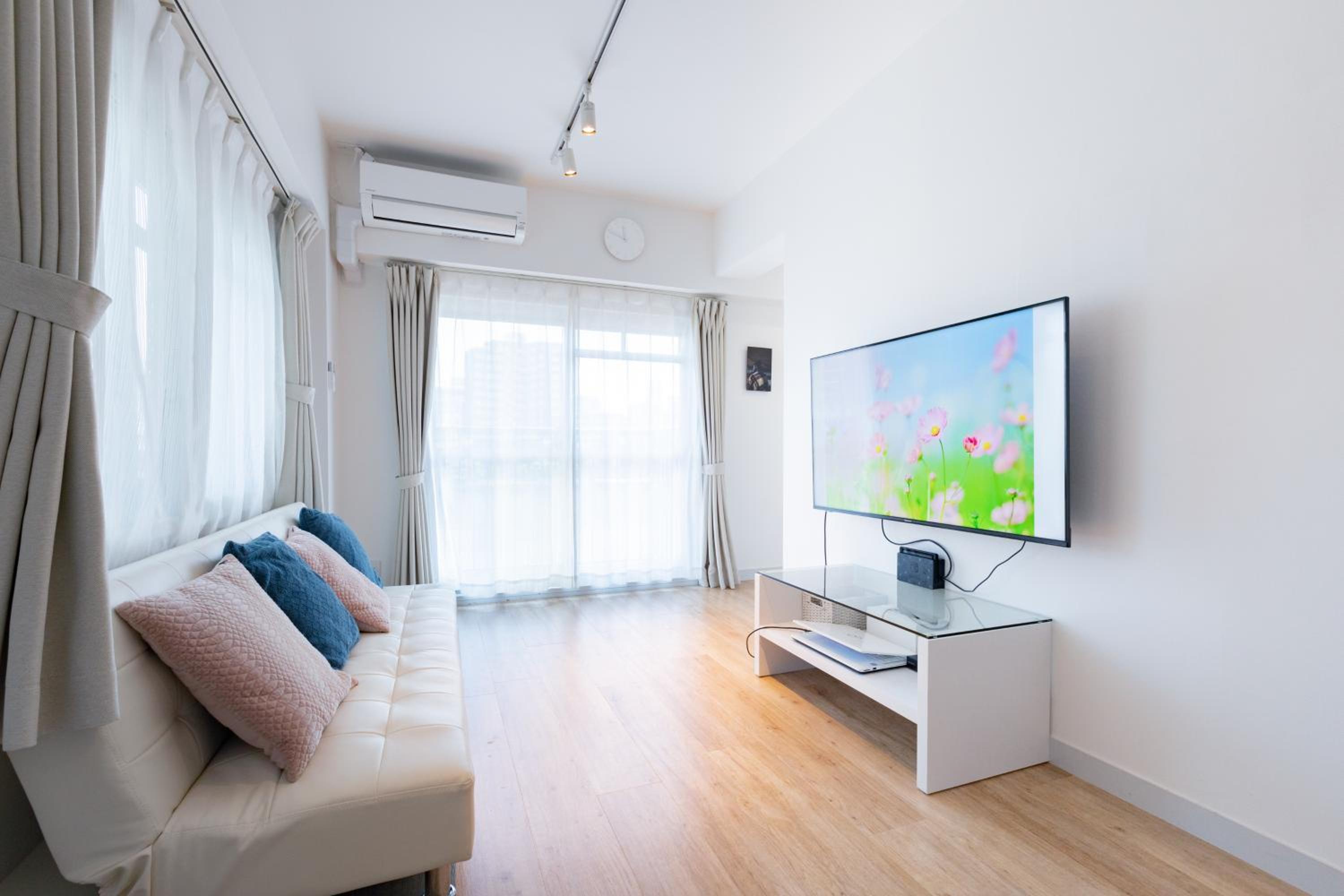 Deluxe Family Room photo 1