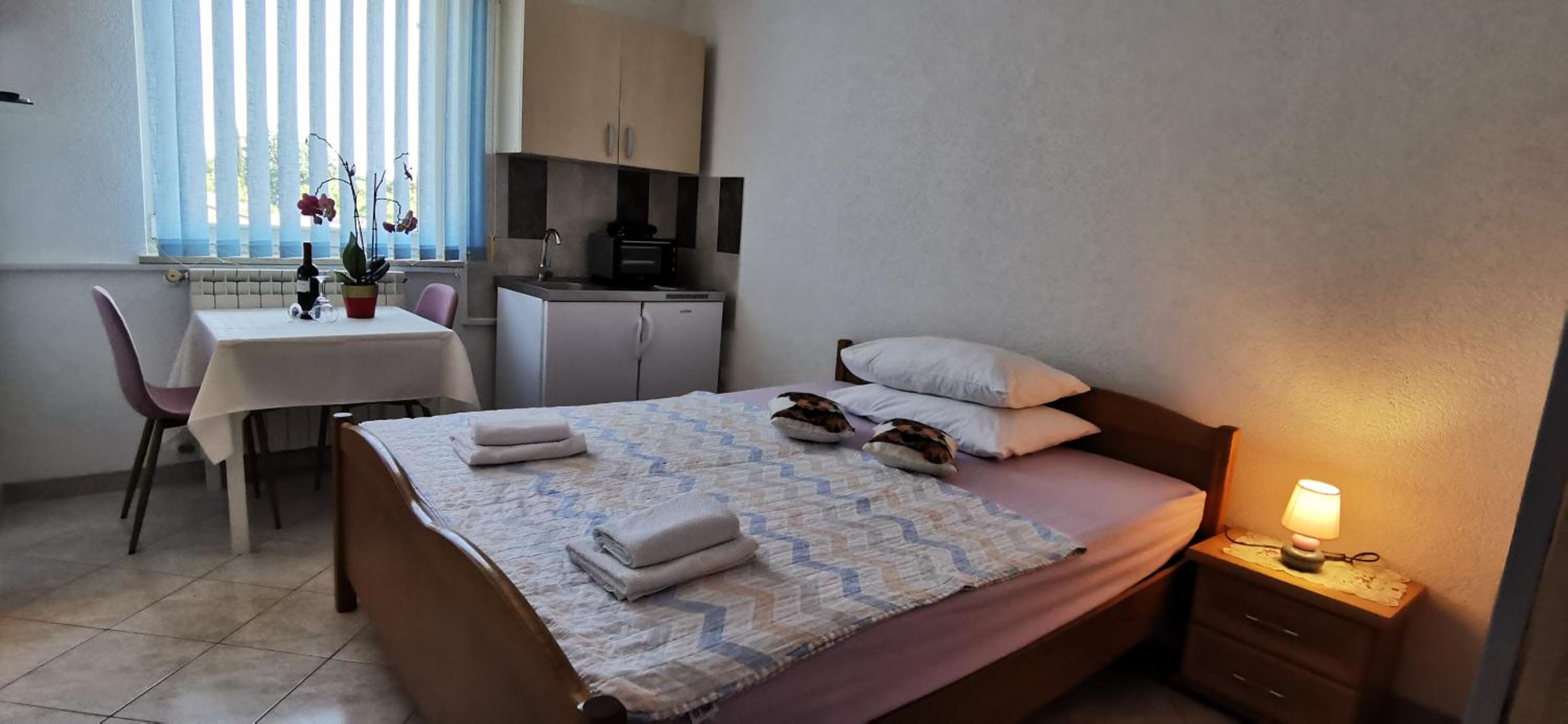 Double Room - Photo 30
