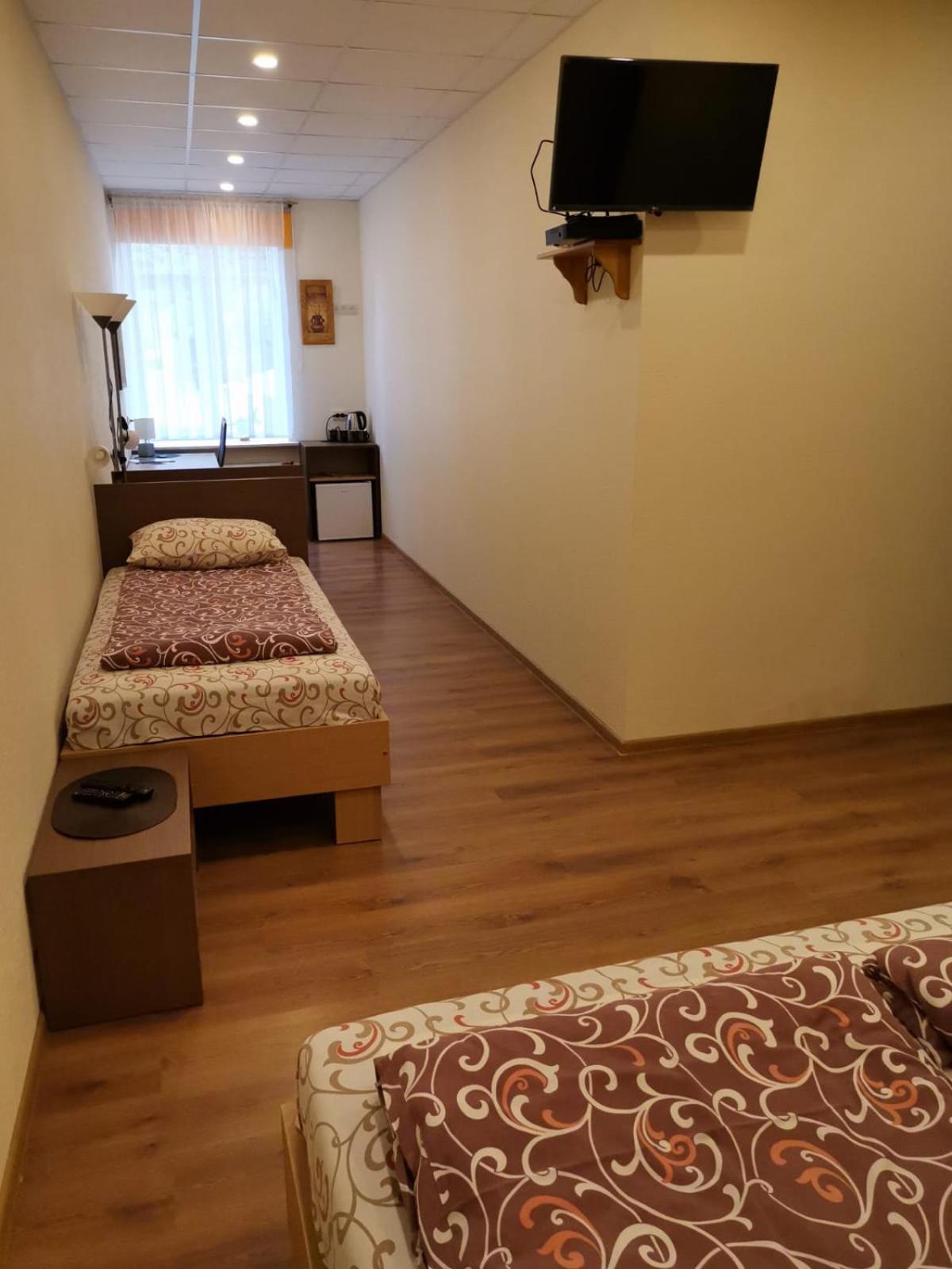 Quadruple Room - Photo 6